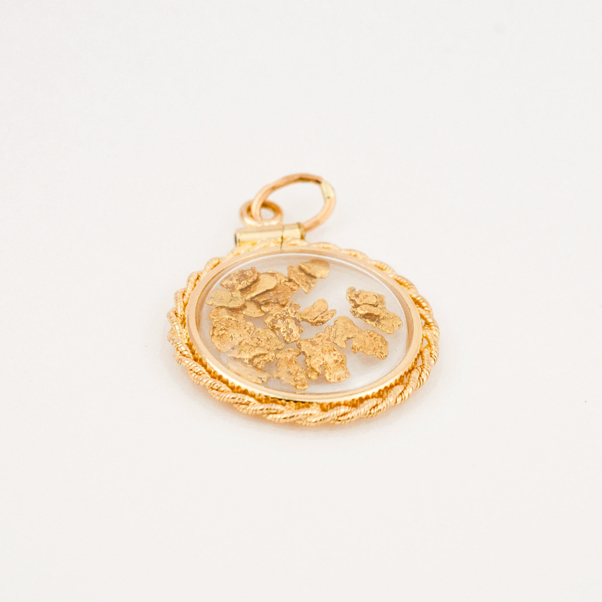 vintage gold nugget pendant 