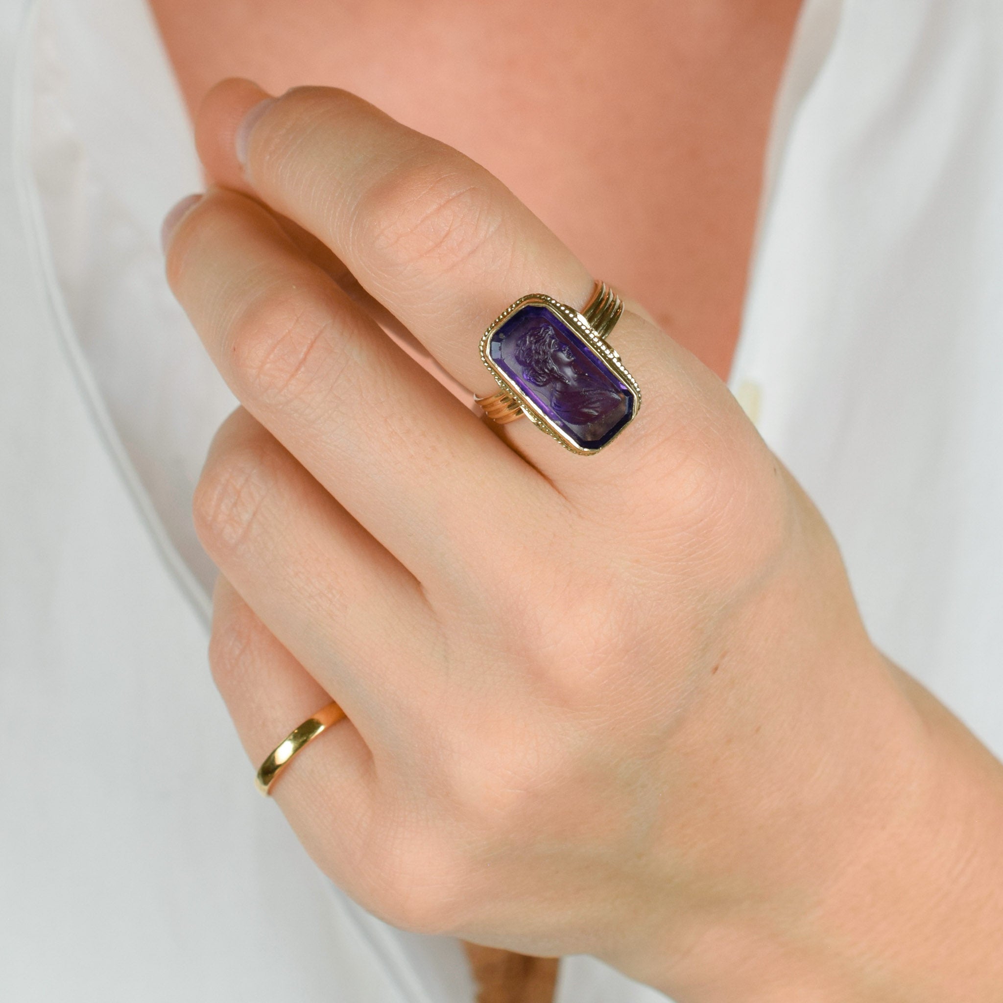 vintage gold purple cameo ring