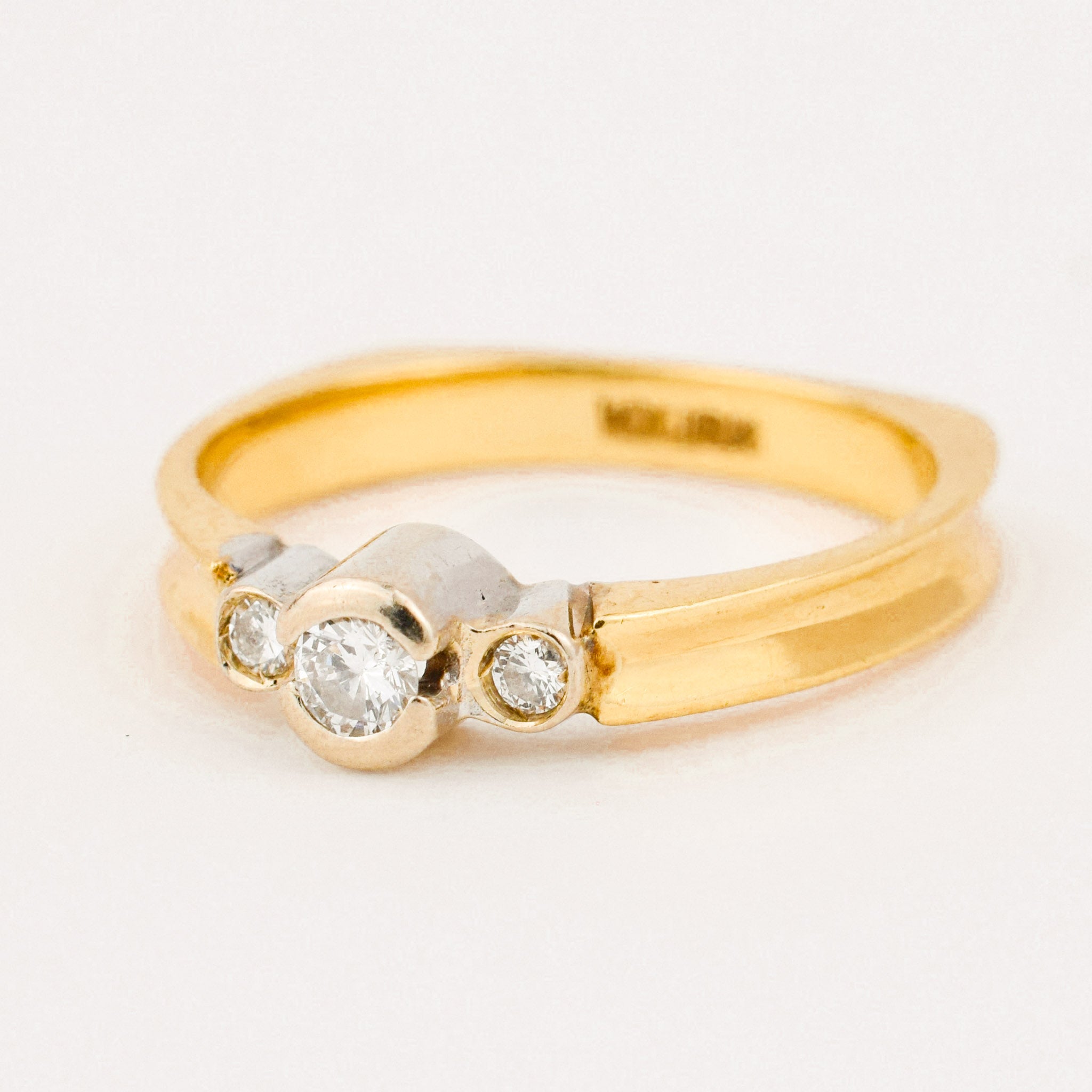 vintage diamond trilogy ring 