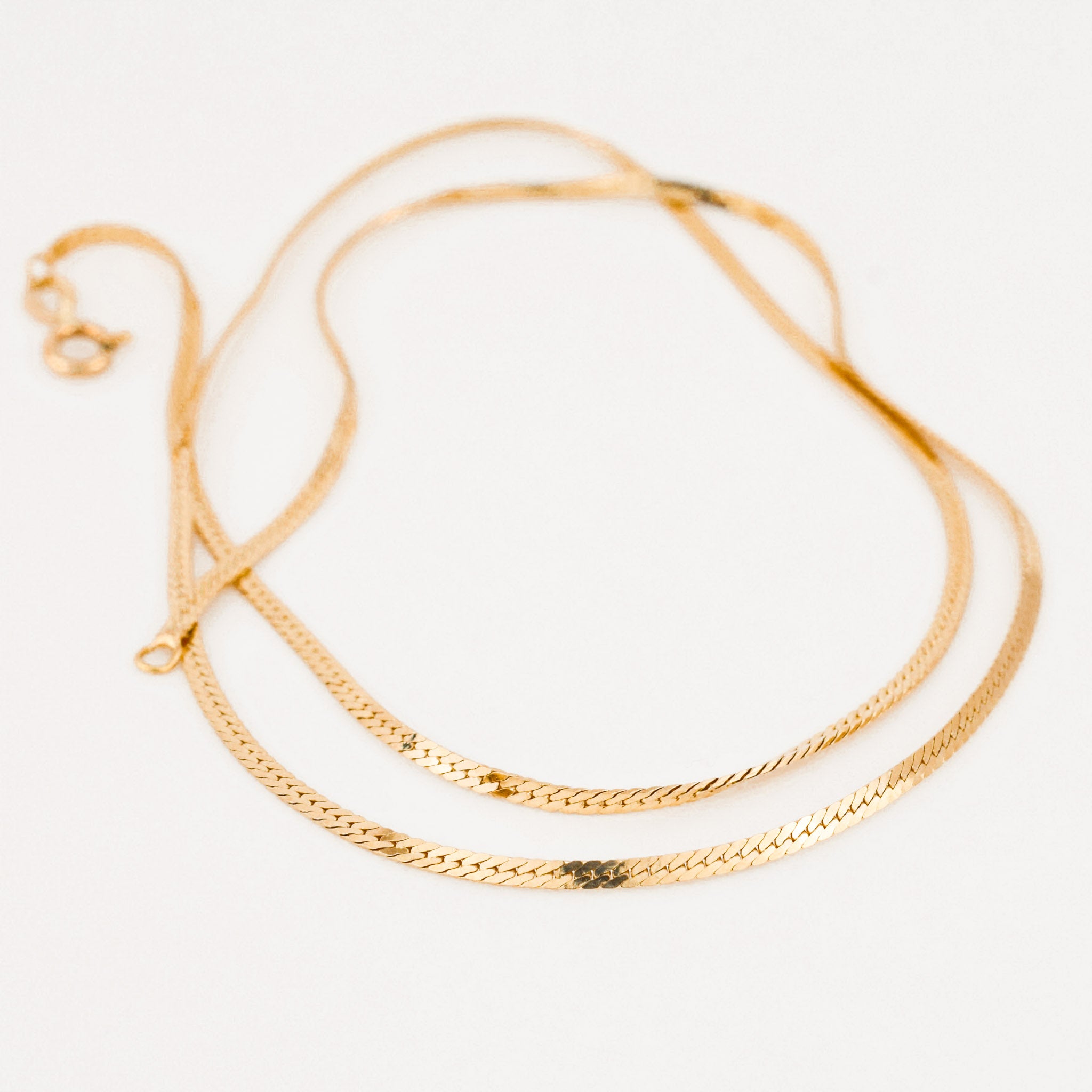 vintage gold 18" herringbone chain necklace