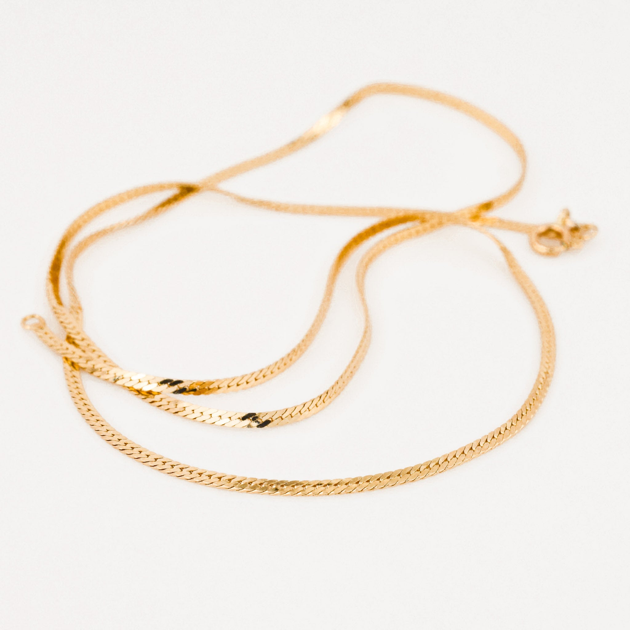 vintage gold 18" herringbone chain necklace