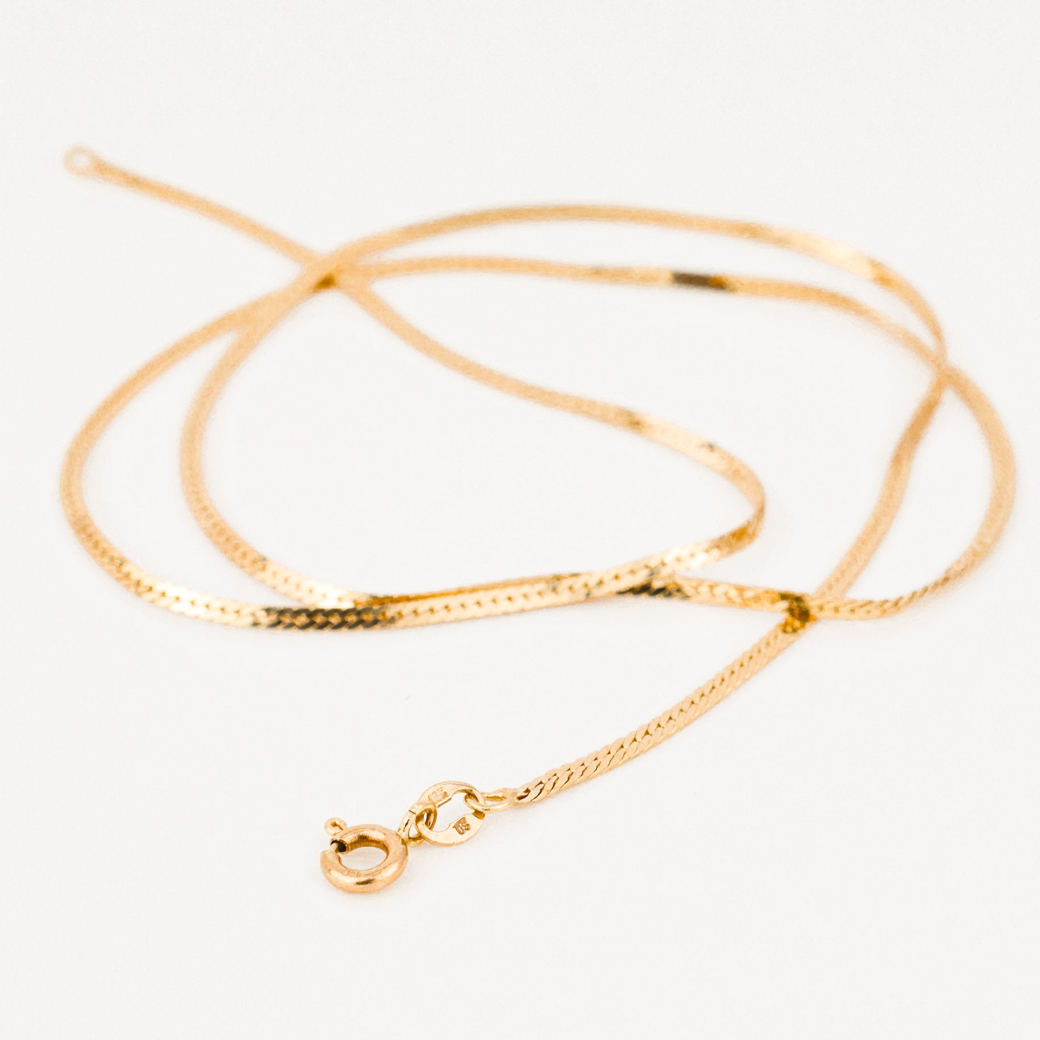 vintage gold 18" herringbone chain necklace