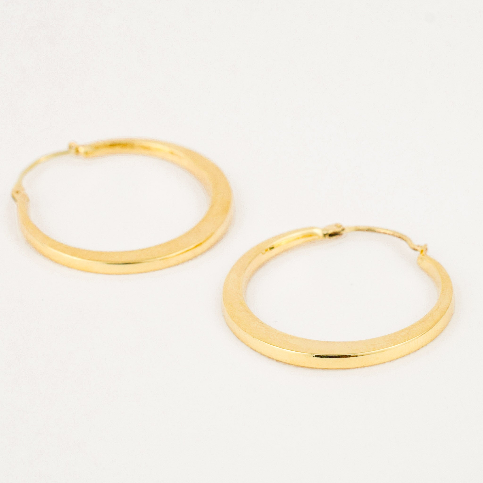 vintage gold 30mm Graduated Hoop Earrings