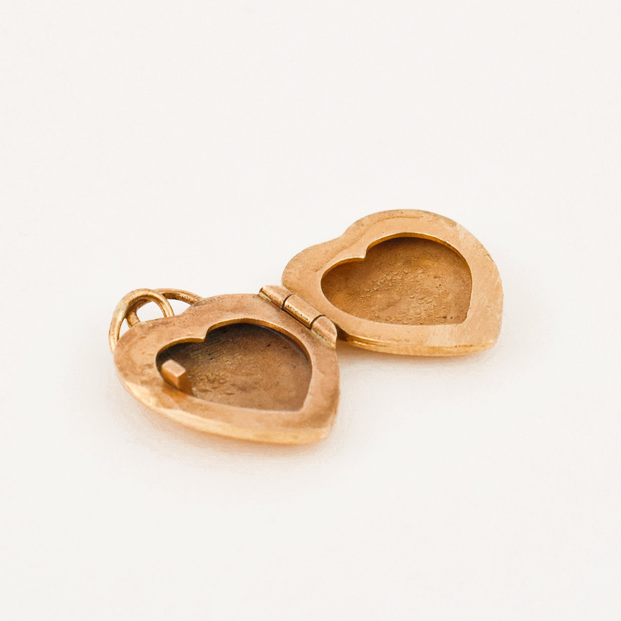 vintage gold heart locket pendant