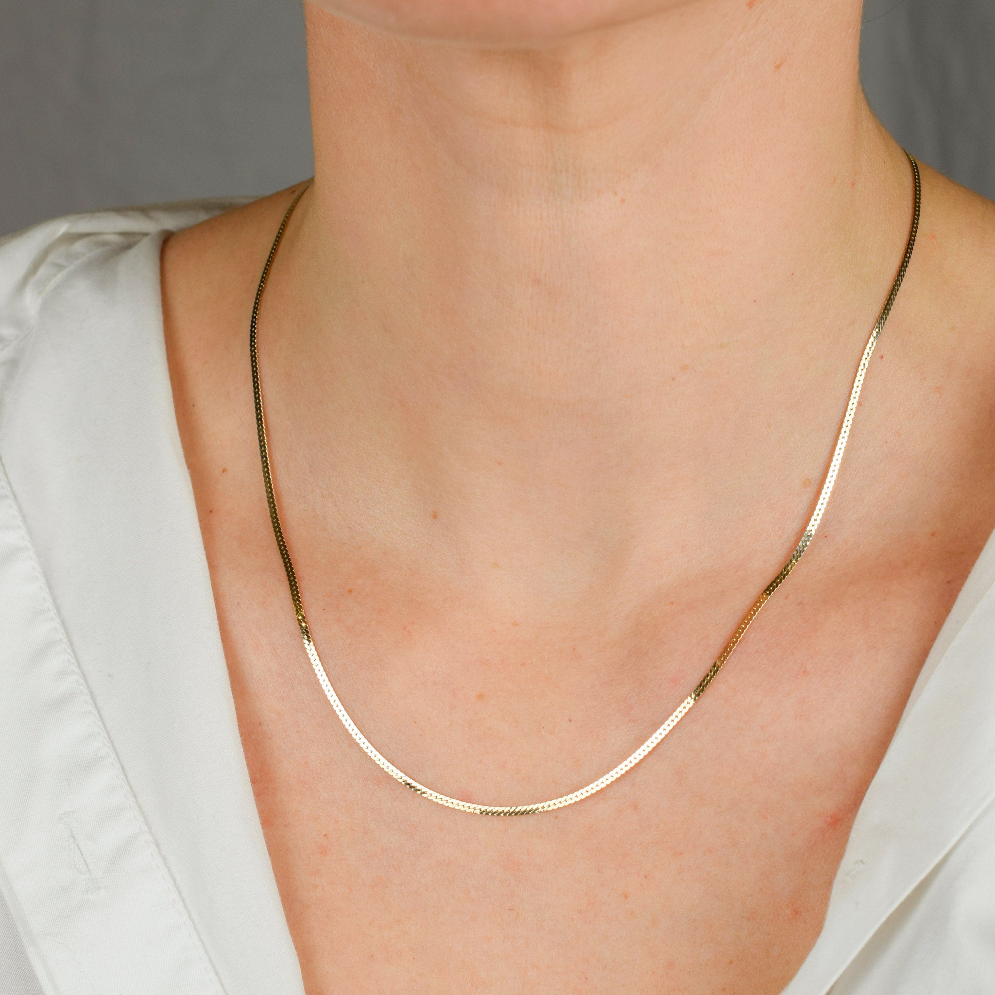 vintage gold 18" herringbone chain necklace
