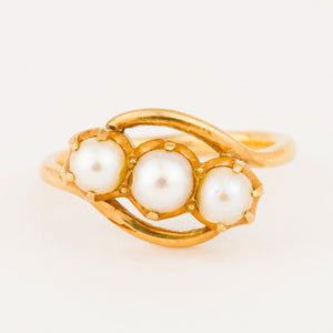 vintage 22k gold pearl trilogy ring