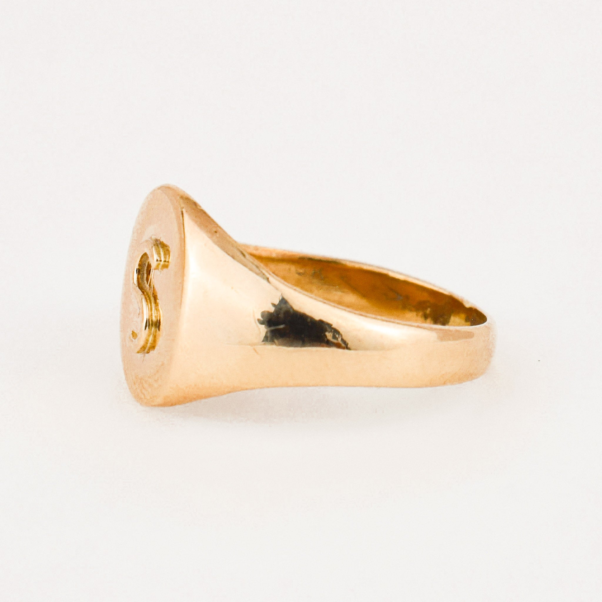 vintage gold 's' signet ring