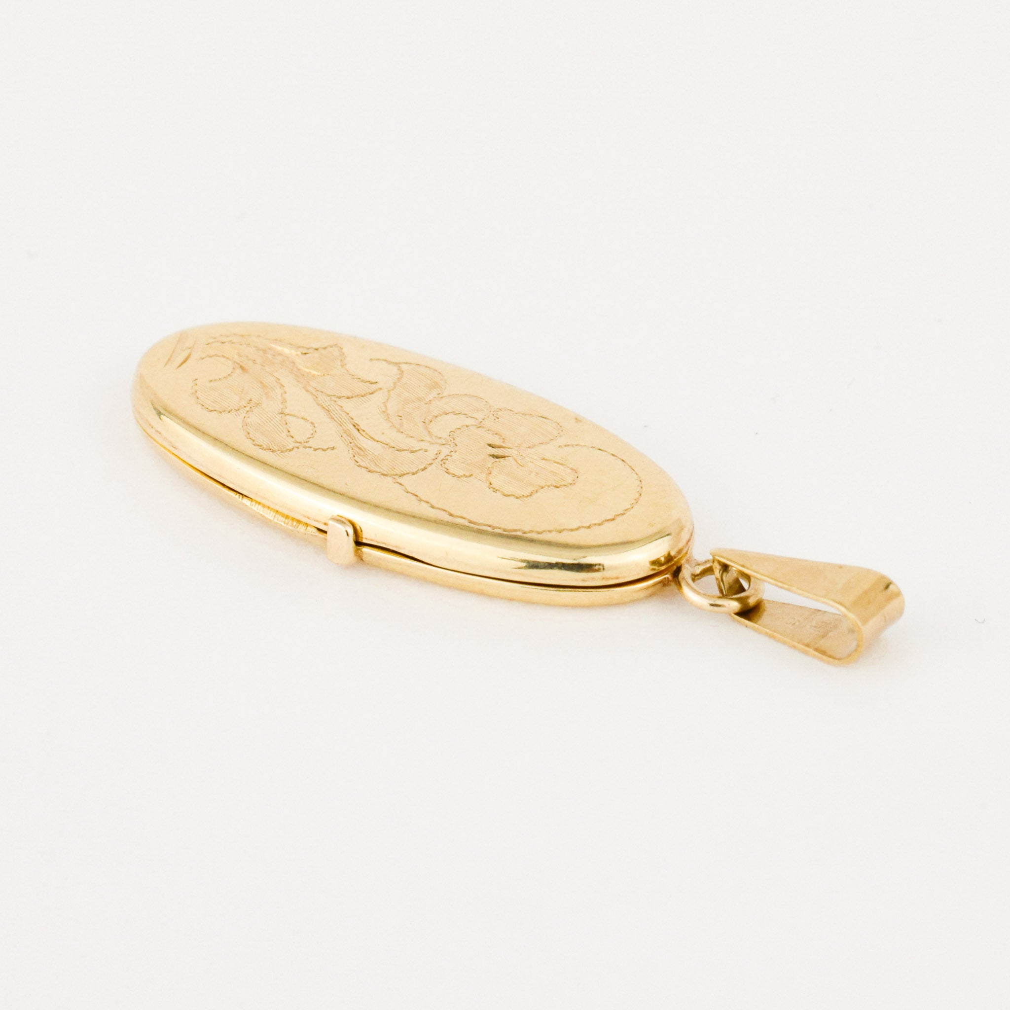 vintage gold oval locket