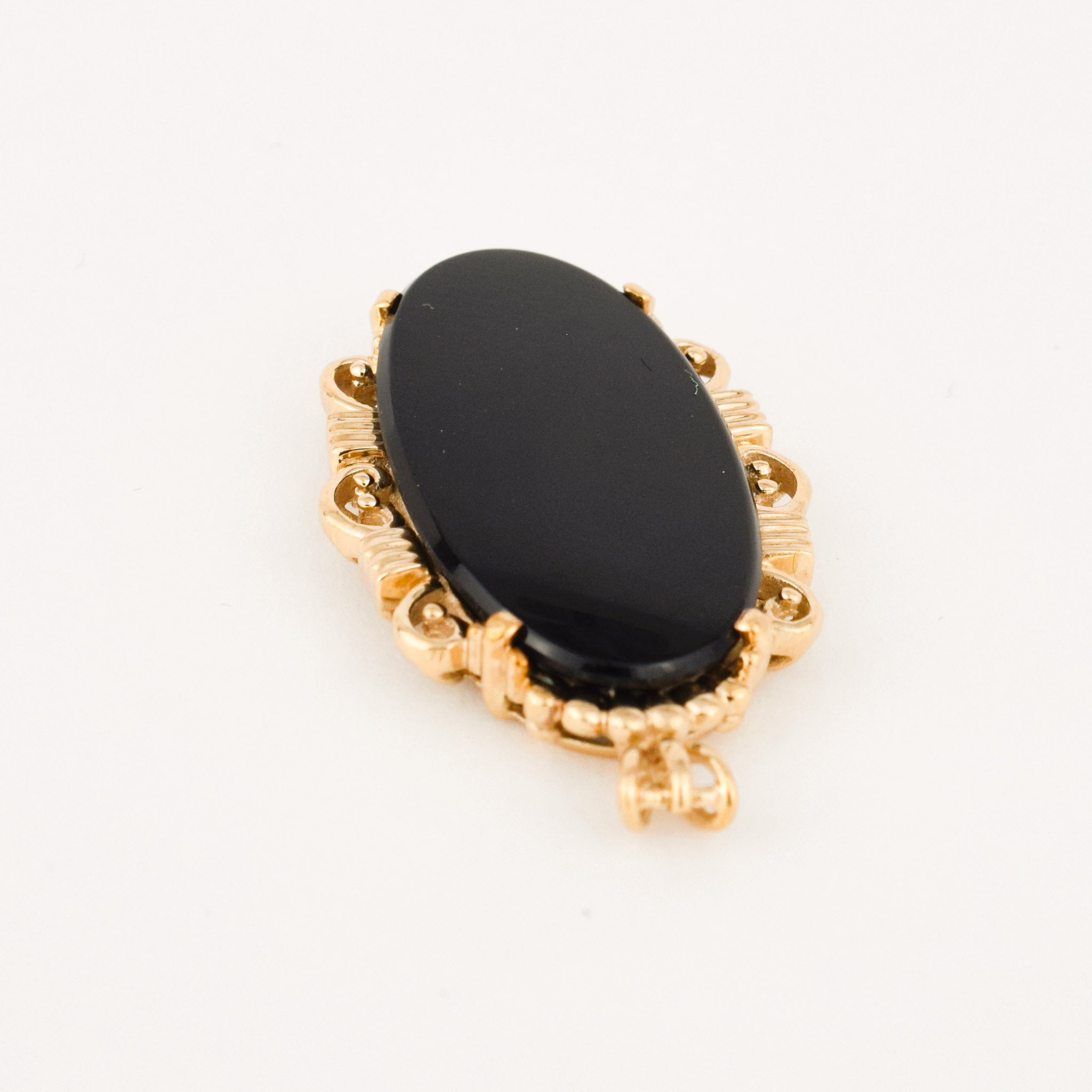 vintage gold oval onyx pendant