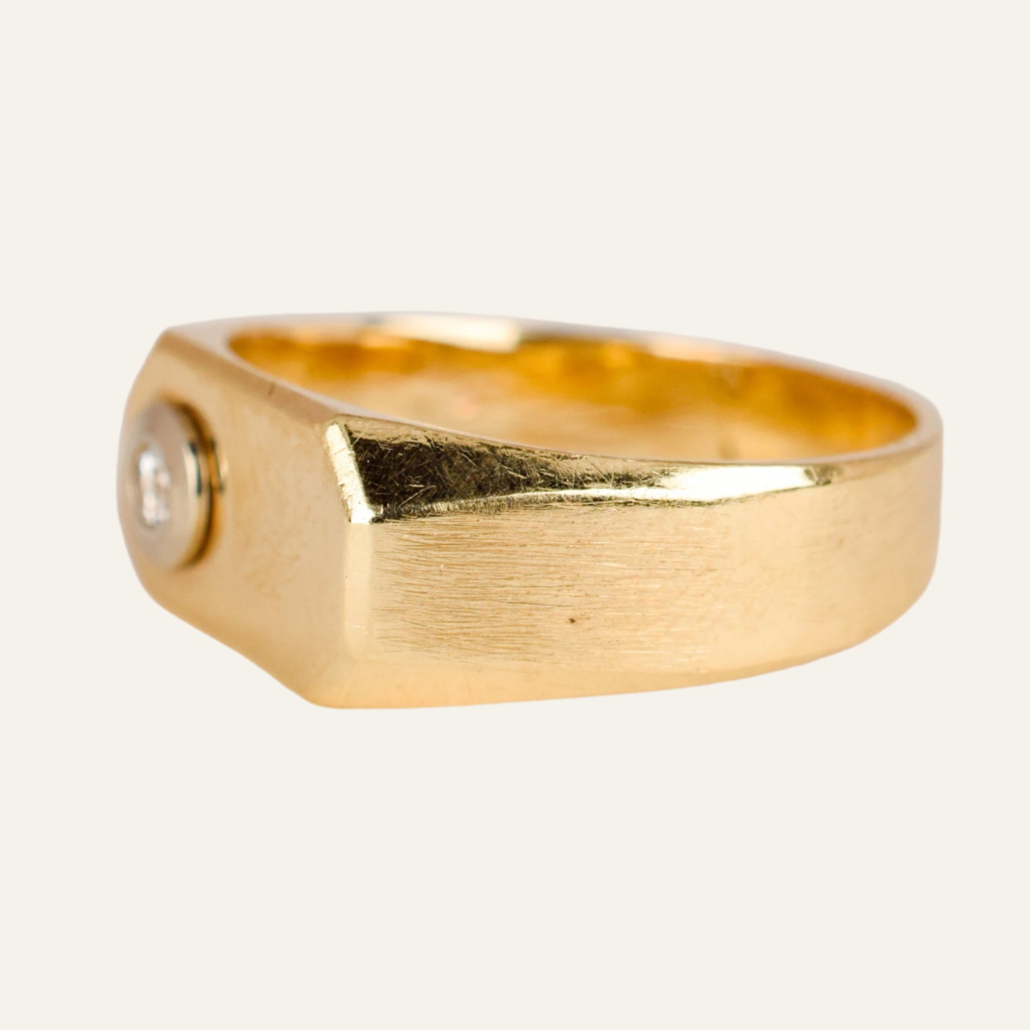 Diamond Plain Signet
