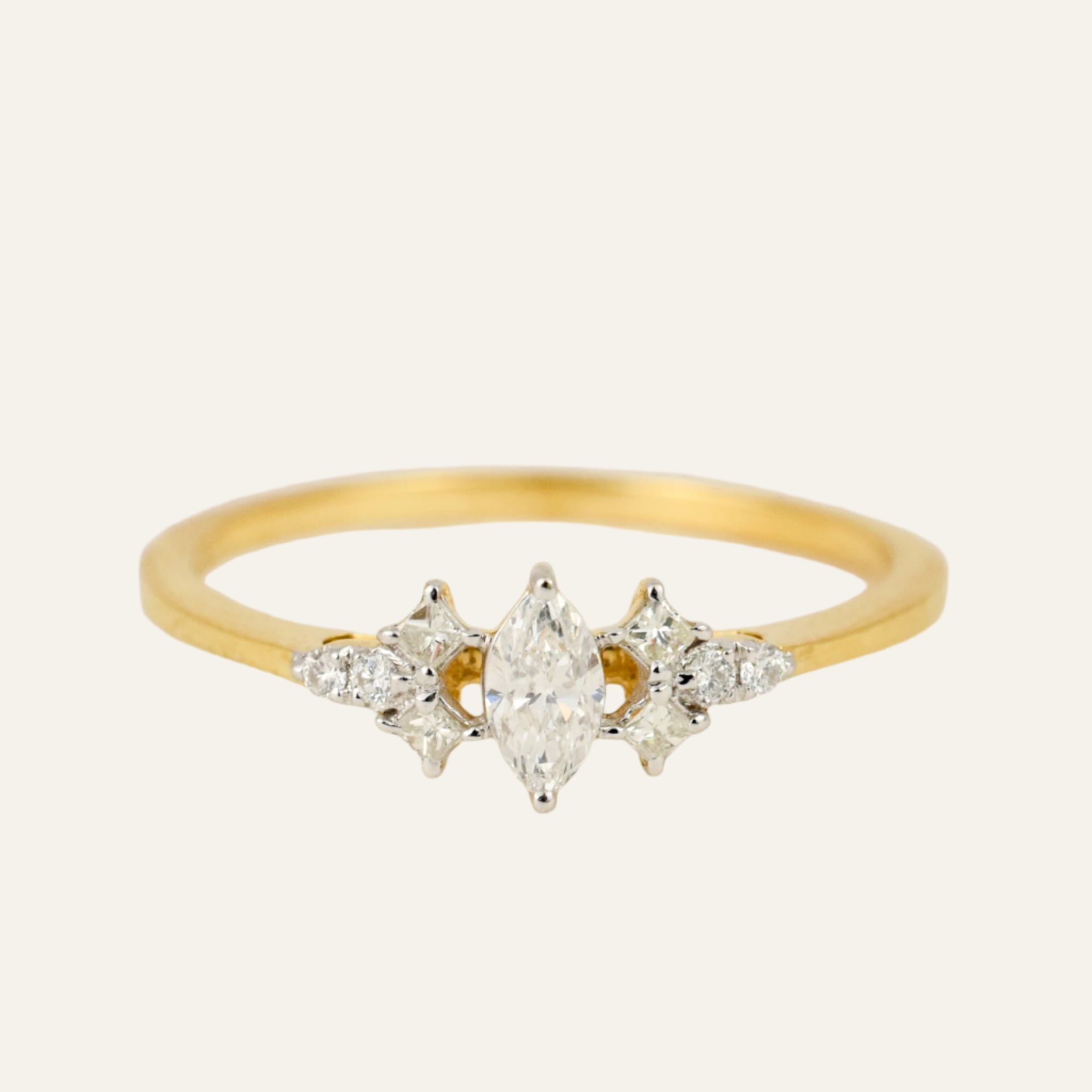 Marquise Sparkling Band
