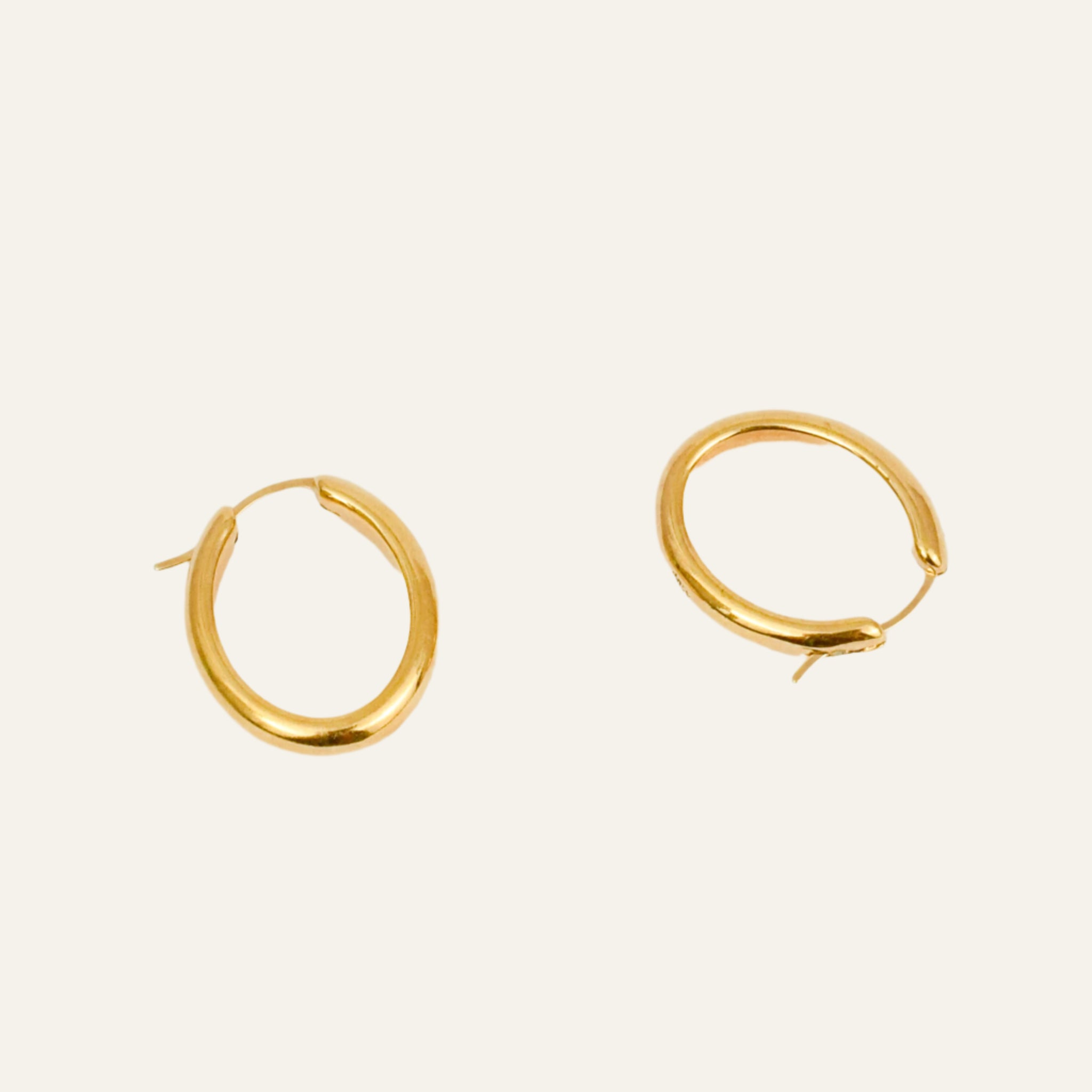 17.8 Oval Hoops