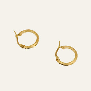 15.7mm Dainty Scalloped Hoops