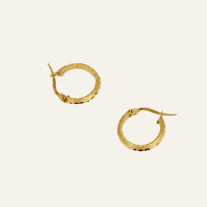 15.7mm Dainty Scalloped Hoops