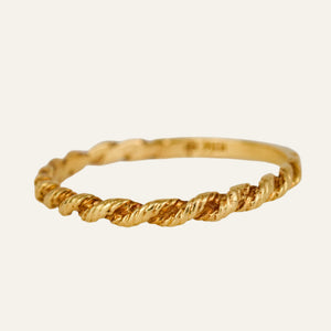 1.7mm Twist Detail Band