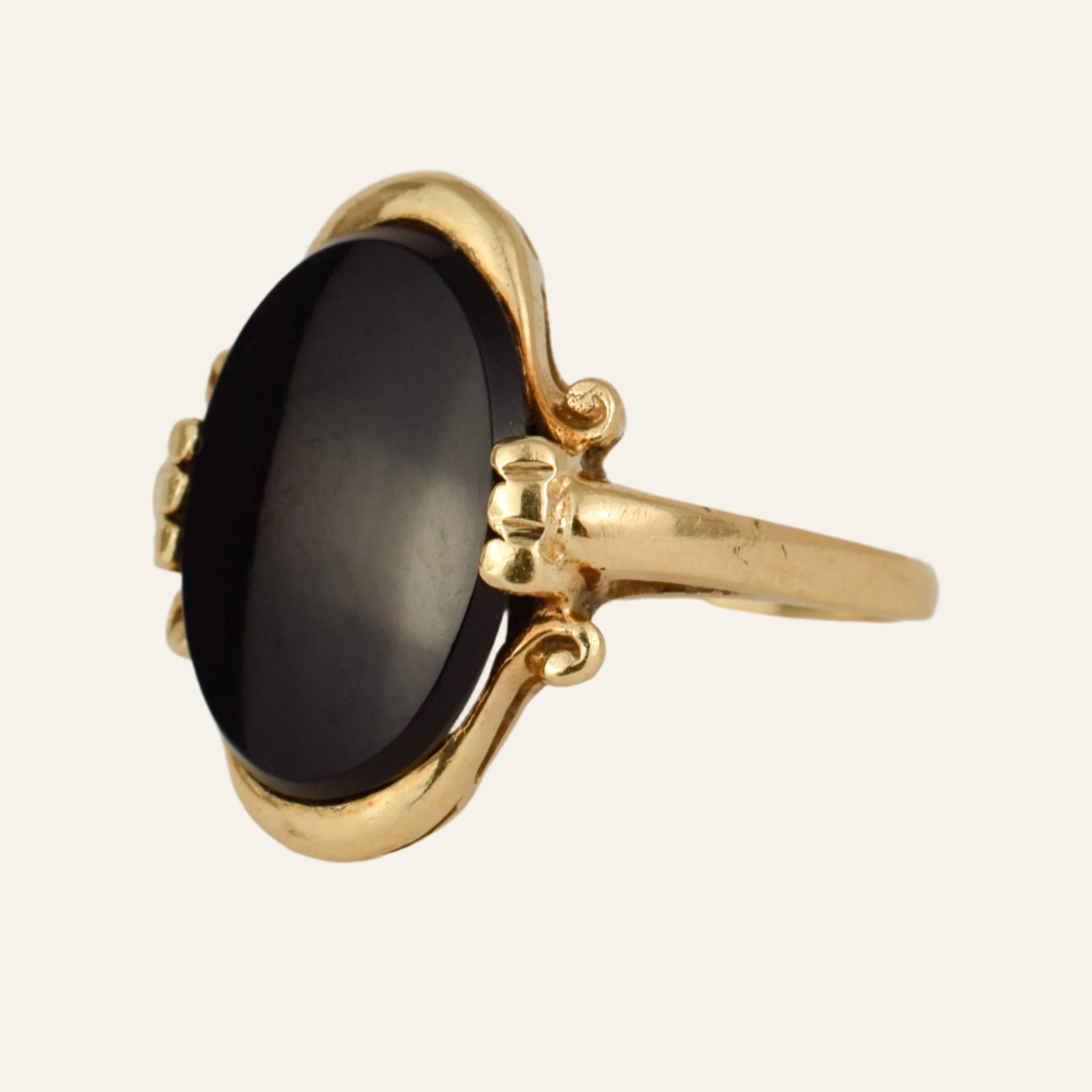 Oval Onyx Ring