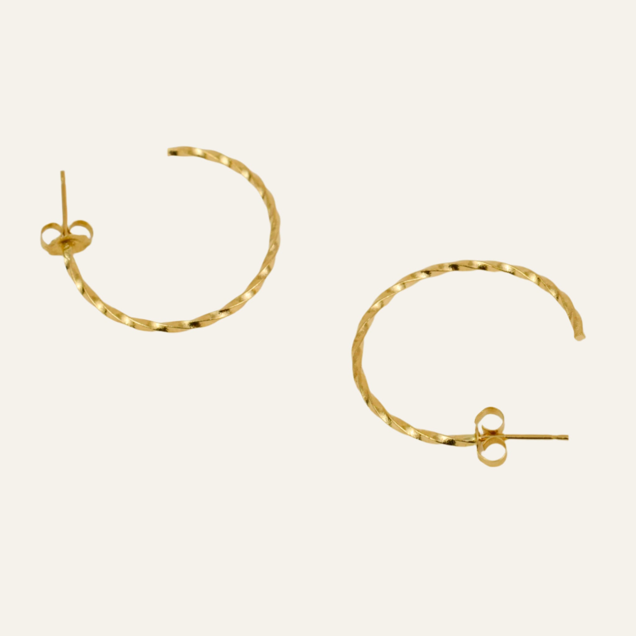 23.2 Twist Hoops