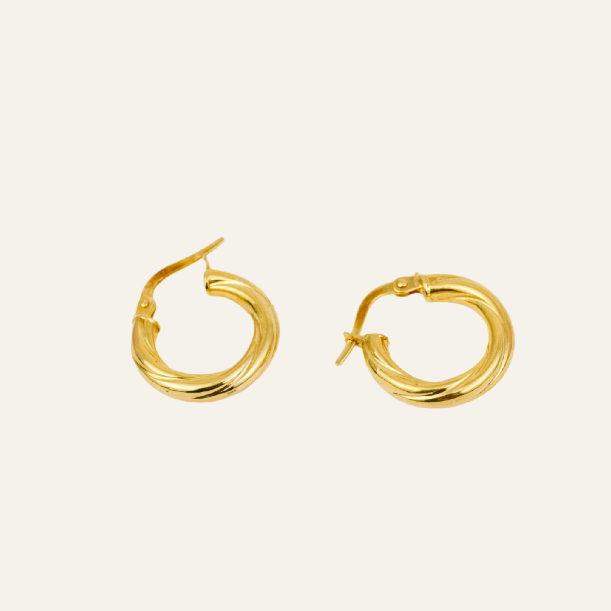 17.2mm Twist Hoops