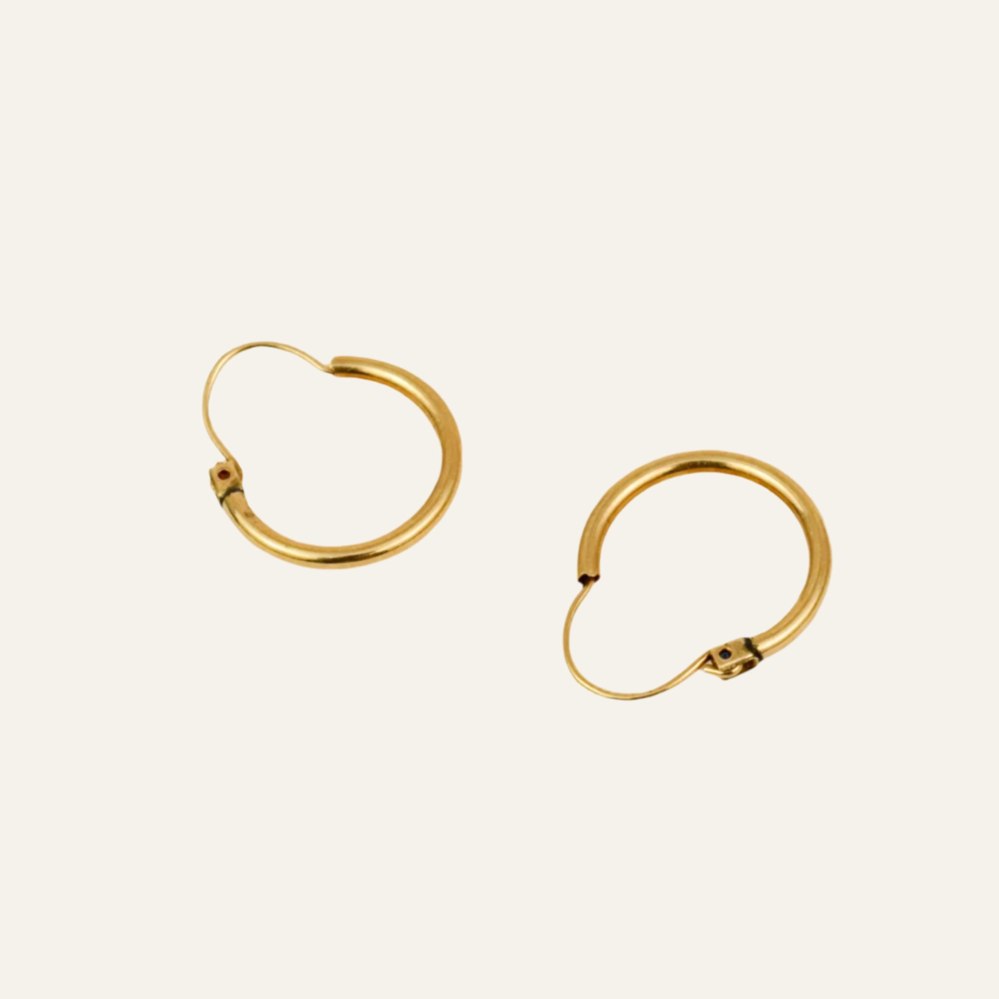 17.6mm Dainty Hoops