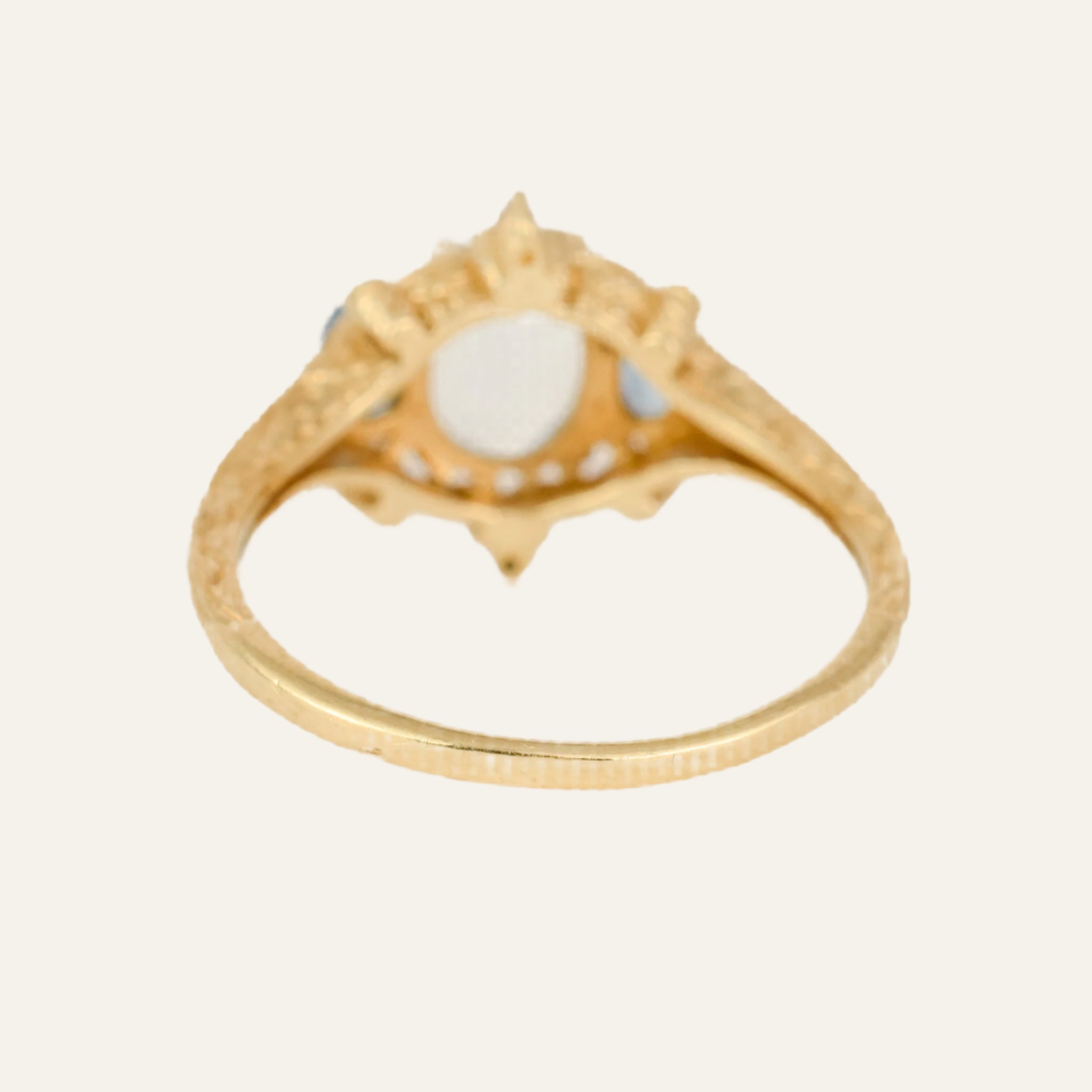 Ornate Blue Gradient Trilogy Ring