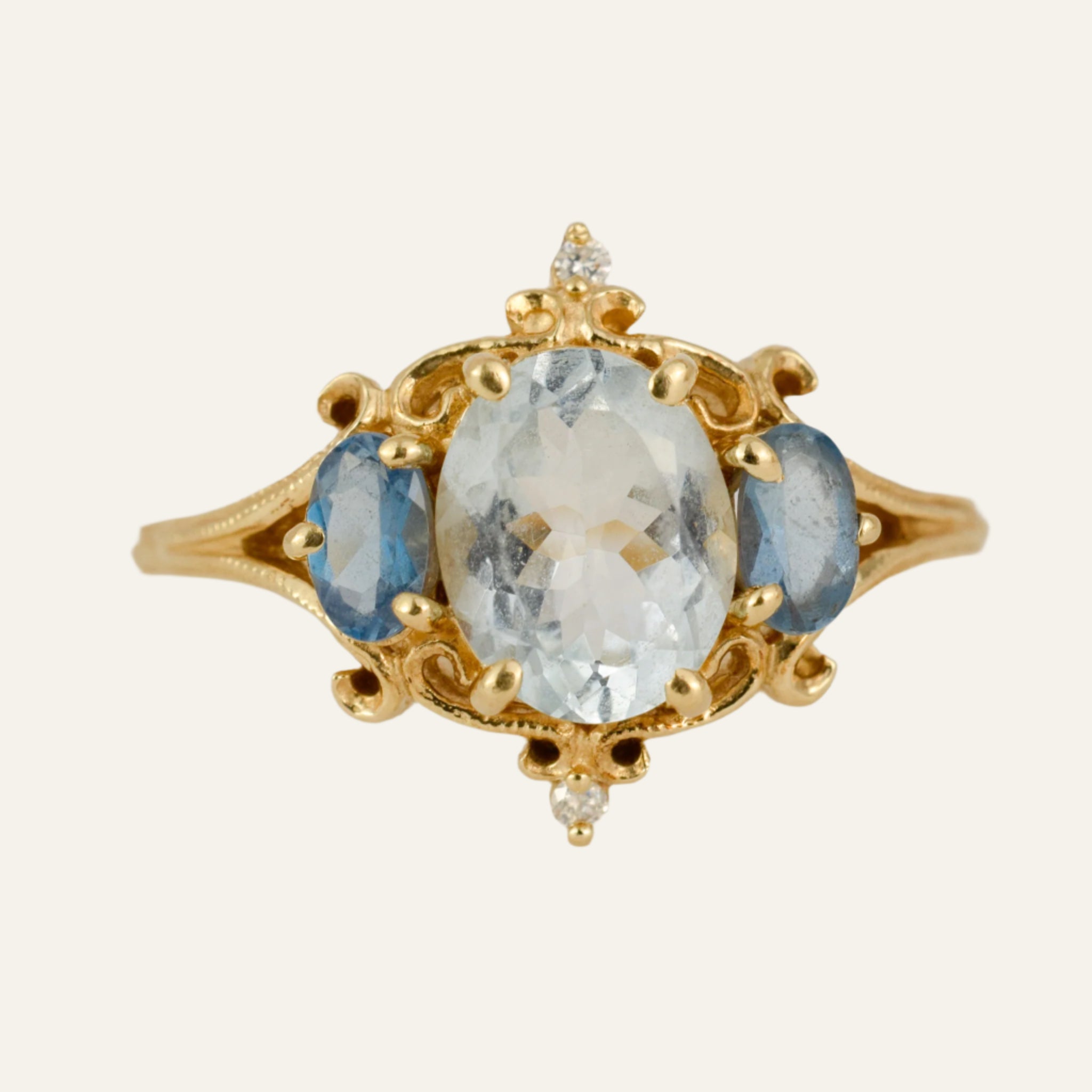 Ornate Blue Gradient Trilogy Ring