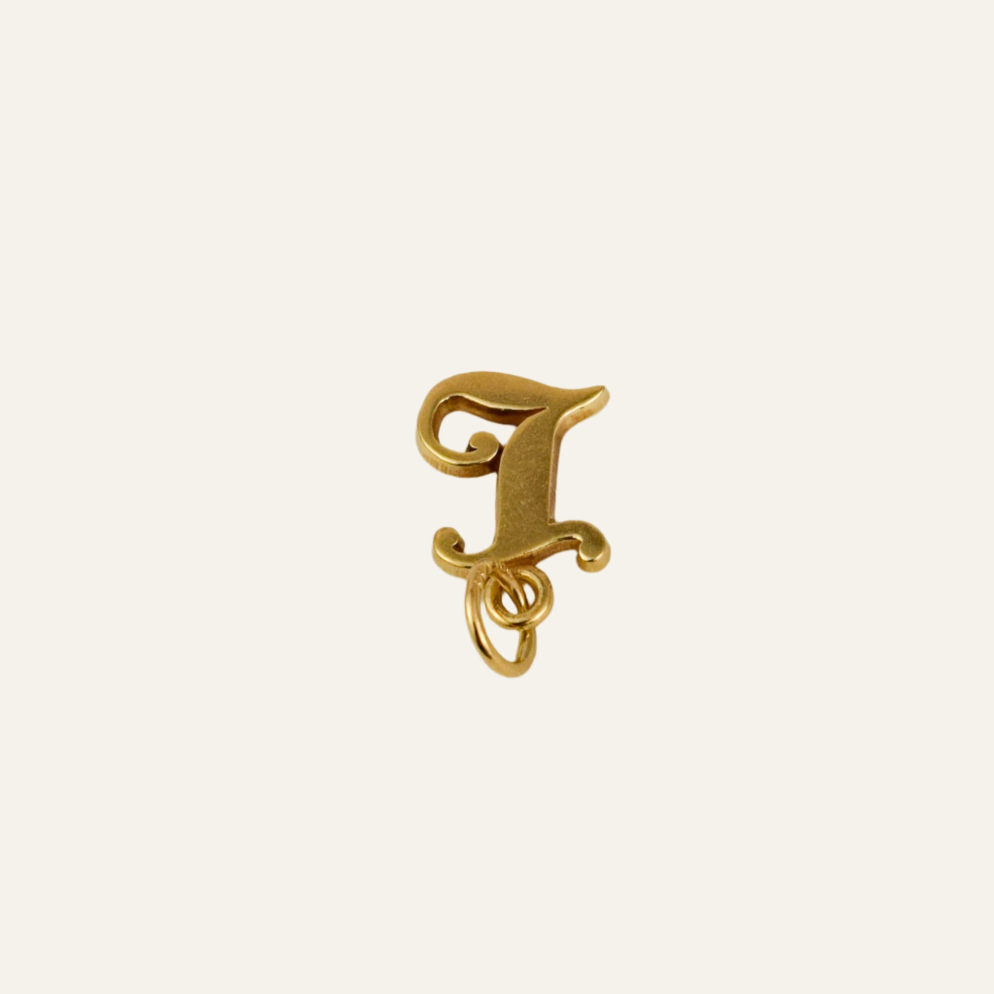 'L' Charm