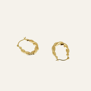 17mm Dainty Twist Hoops