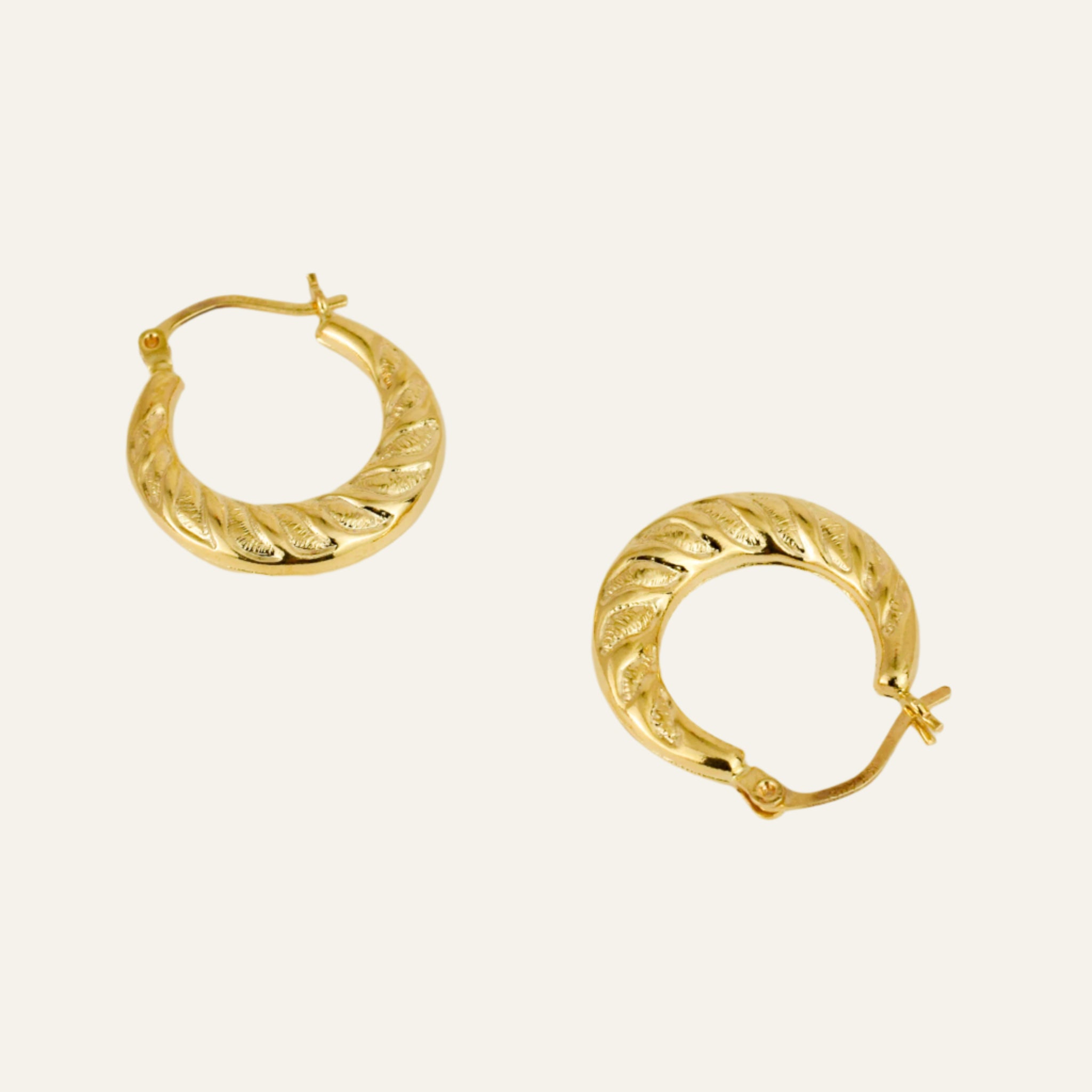 22.5mm Twist Detail Hoops