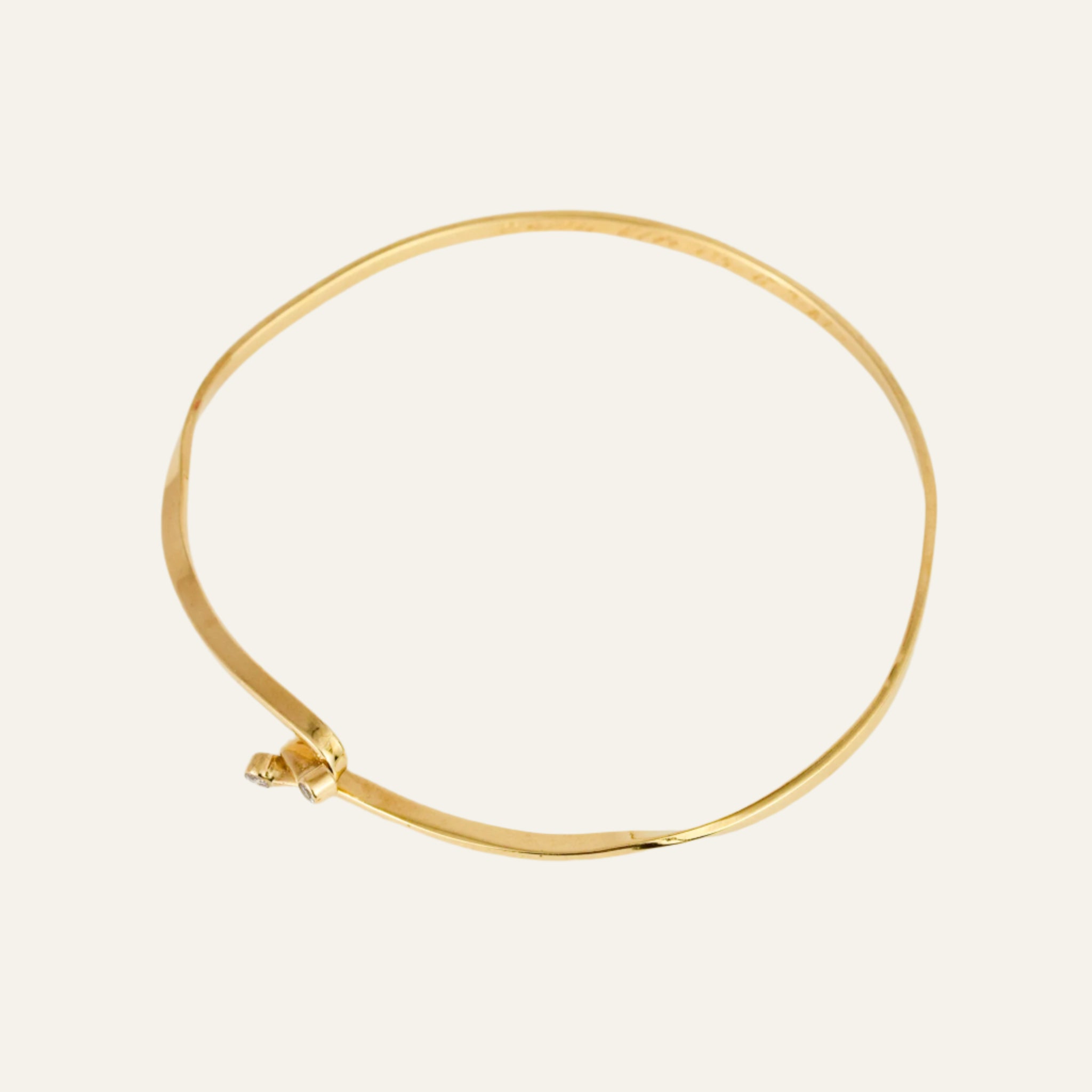 54.7mm Double Diamond Bangle