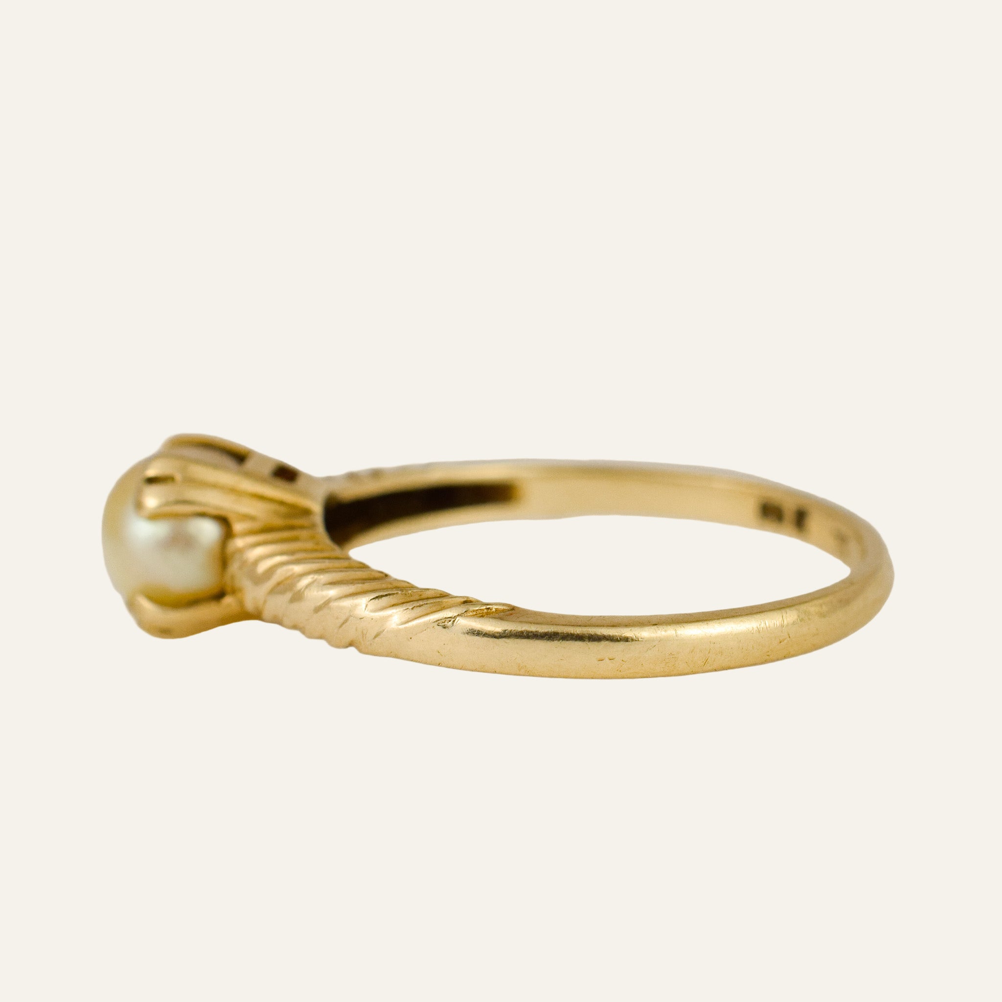 Twist Pearl Ring
