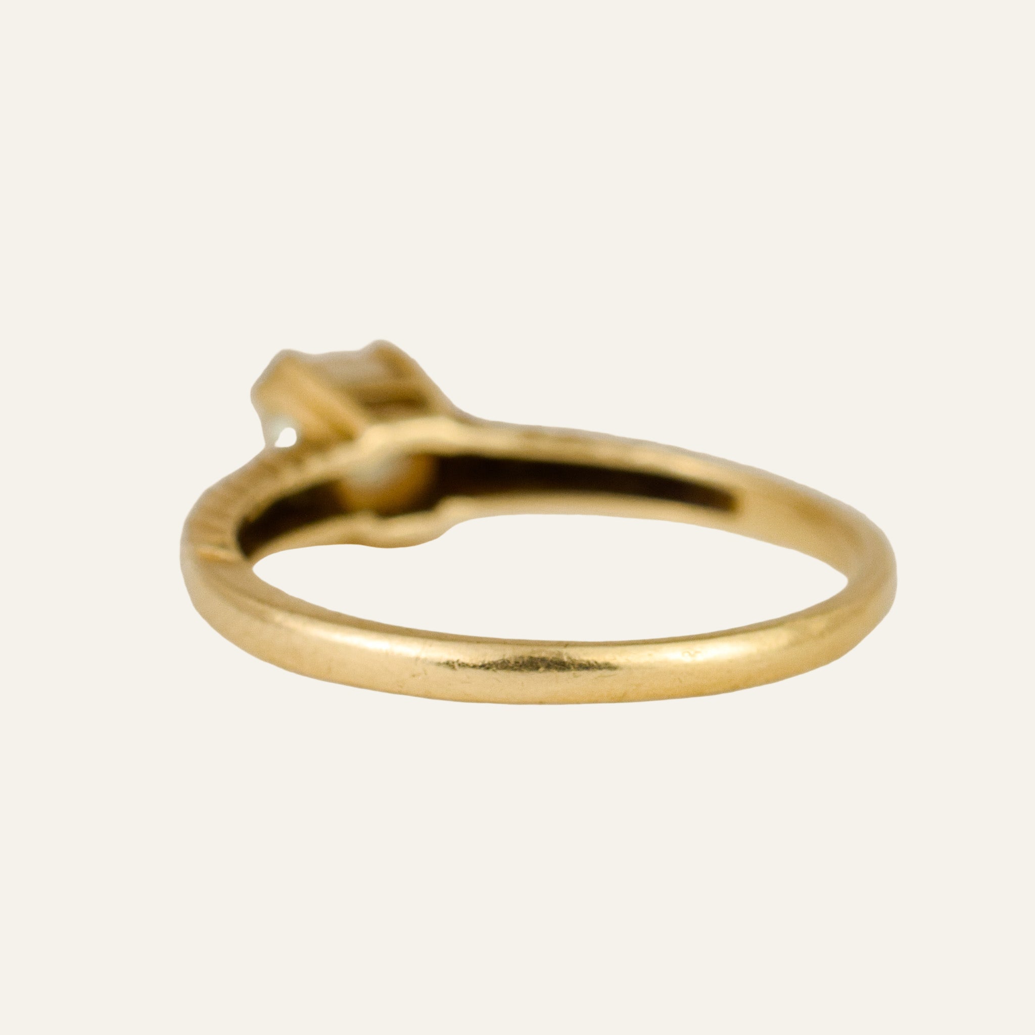 Twist Pearl Ring