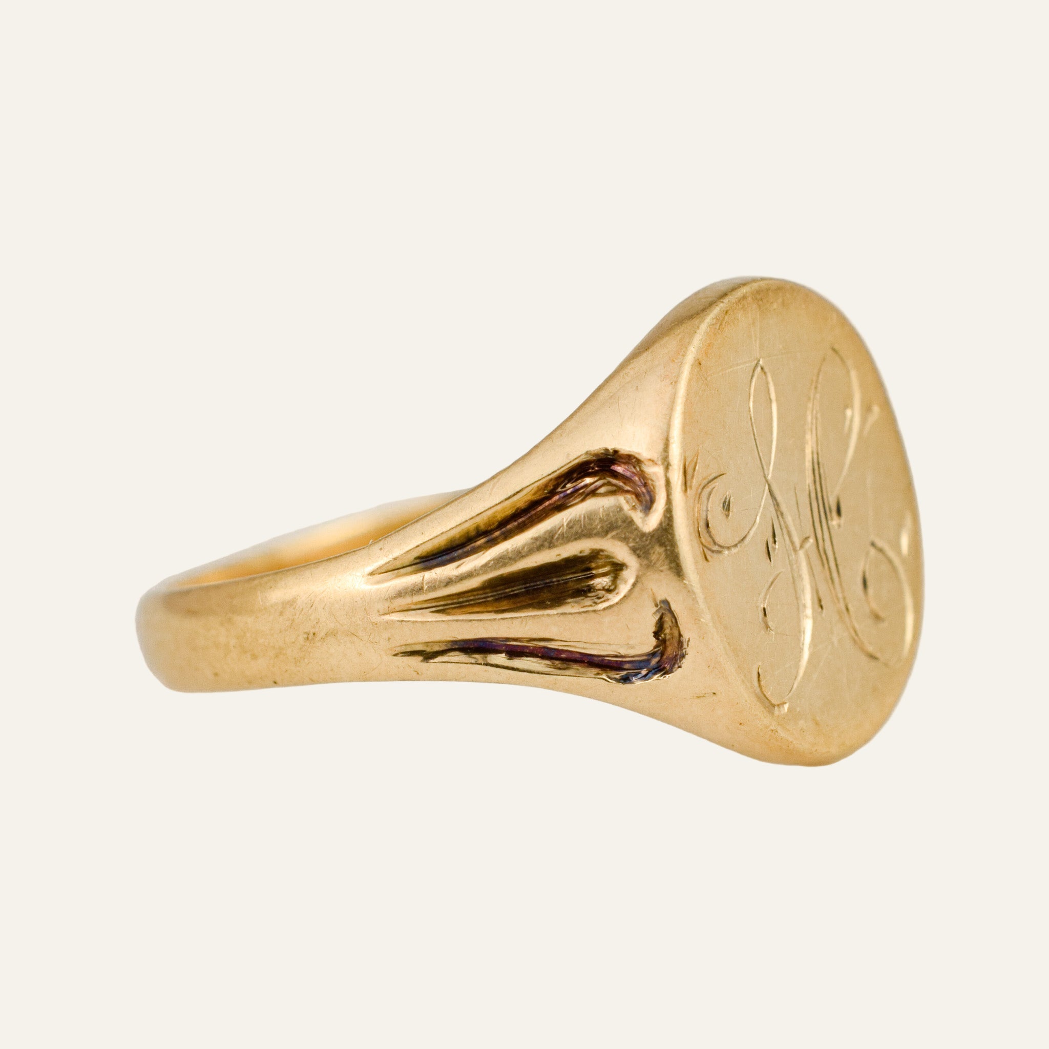 'H' Signet Ring