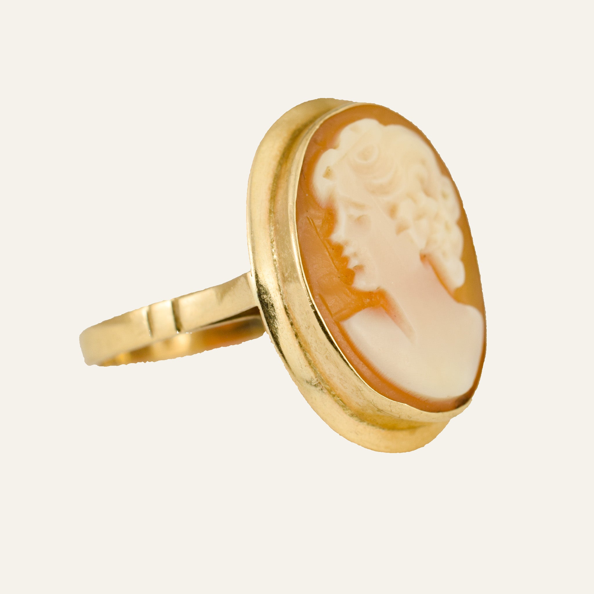 Cameo Ring