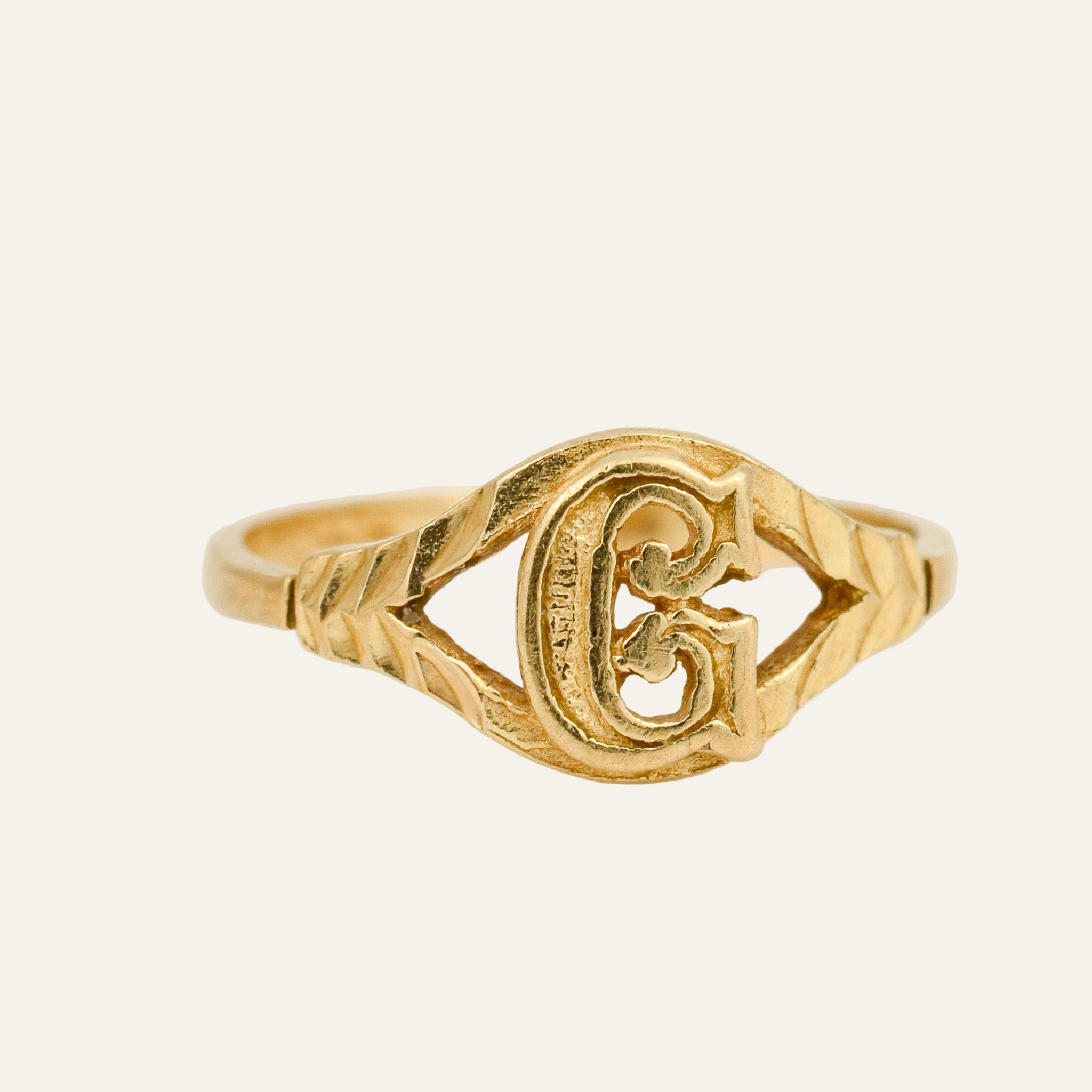 'G' Signet Ring