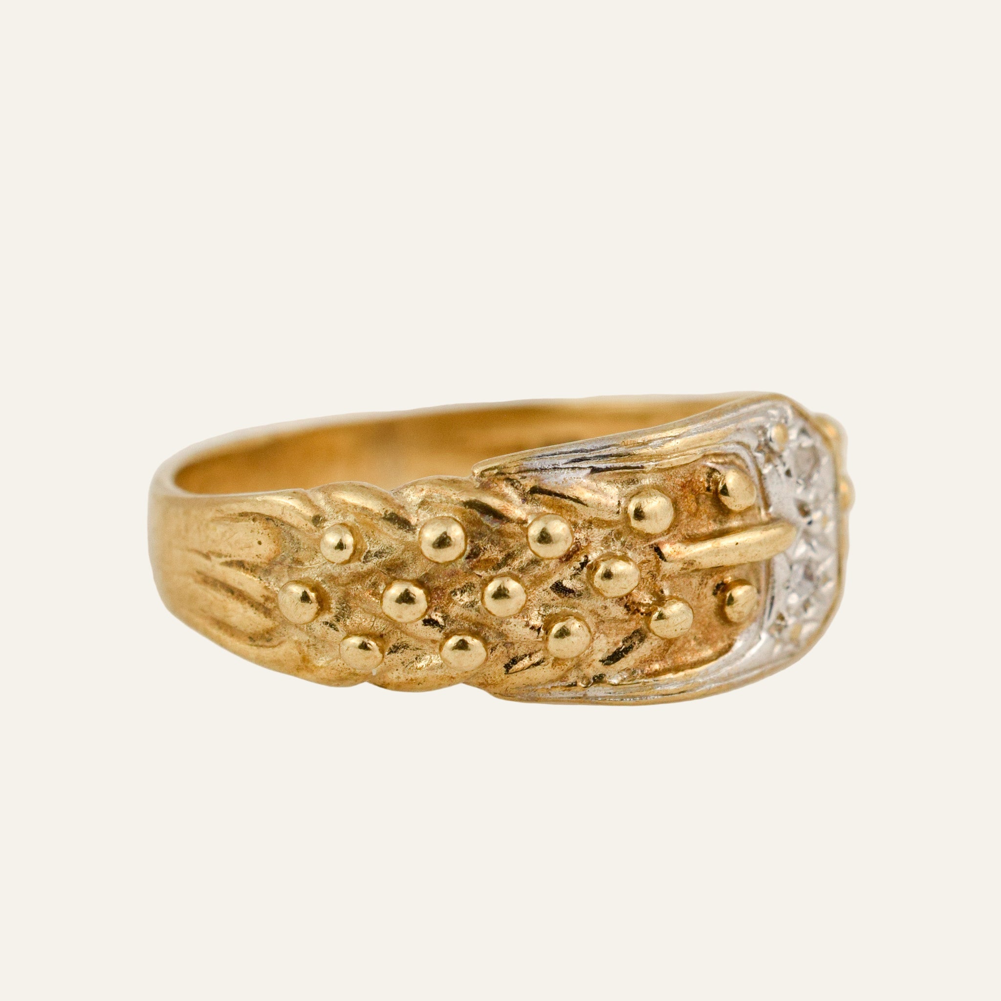 Buckle Ring