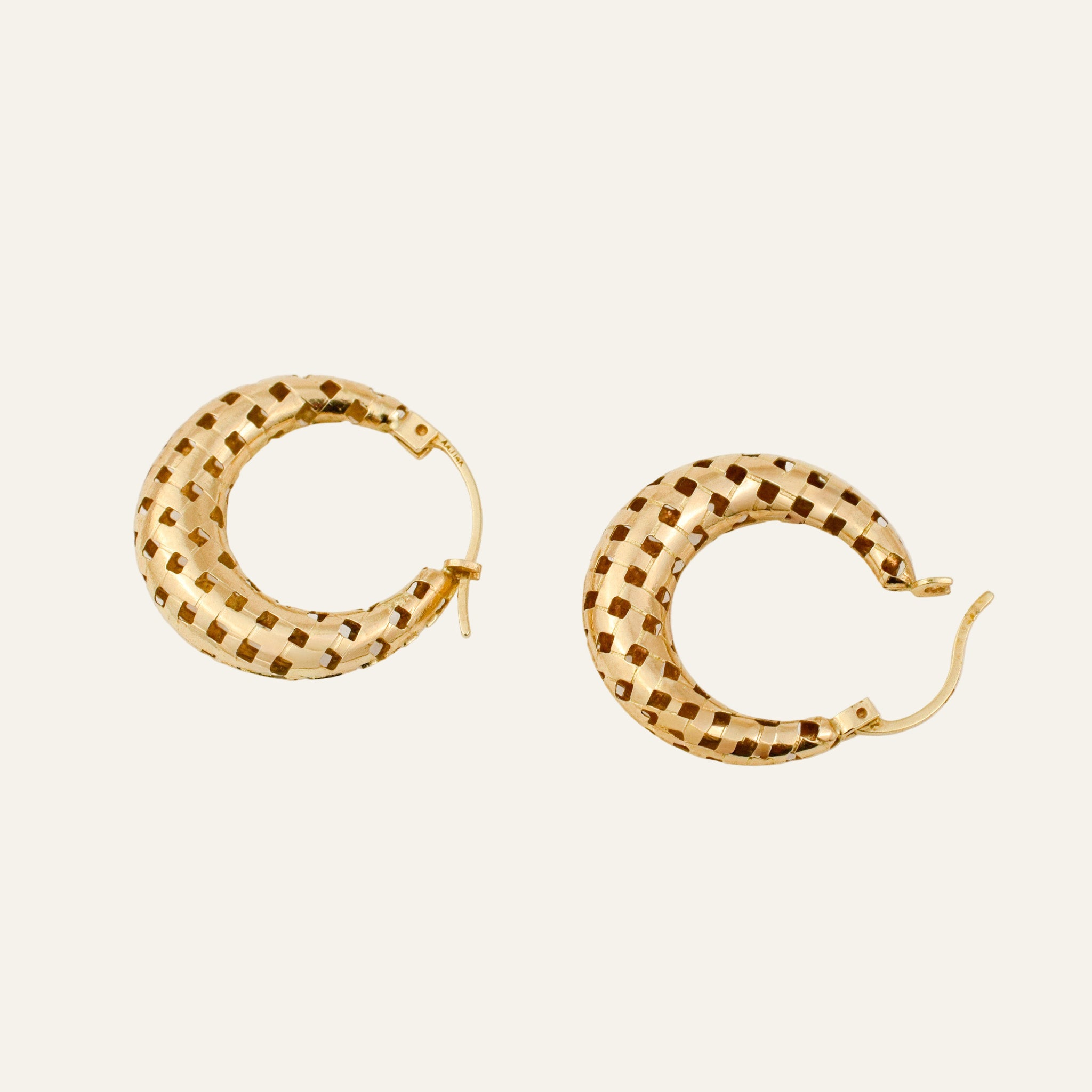 22mm Quilted Hoops
