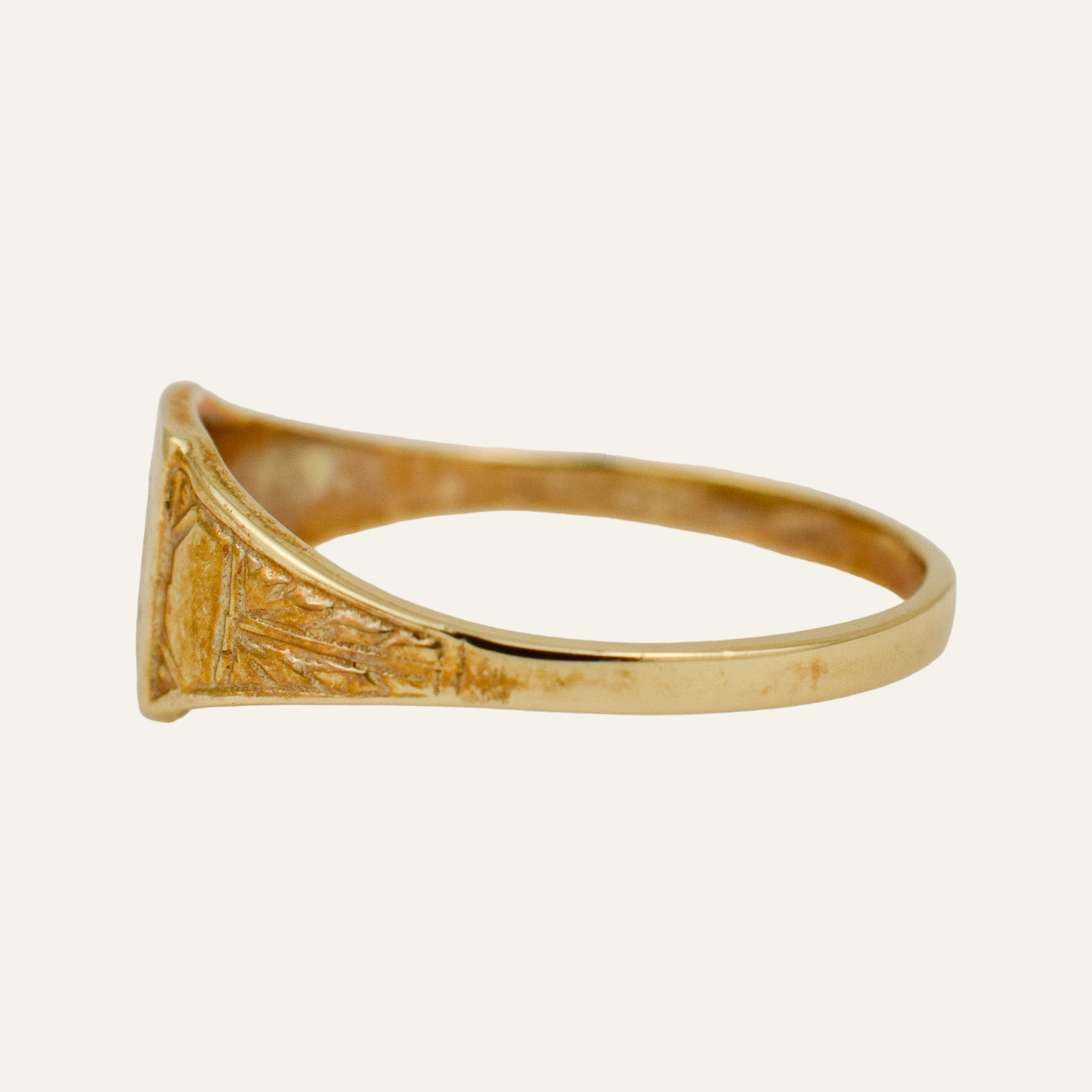 'O' Signet Ring