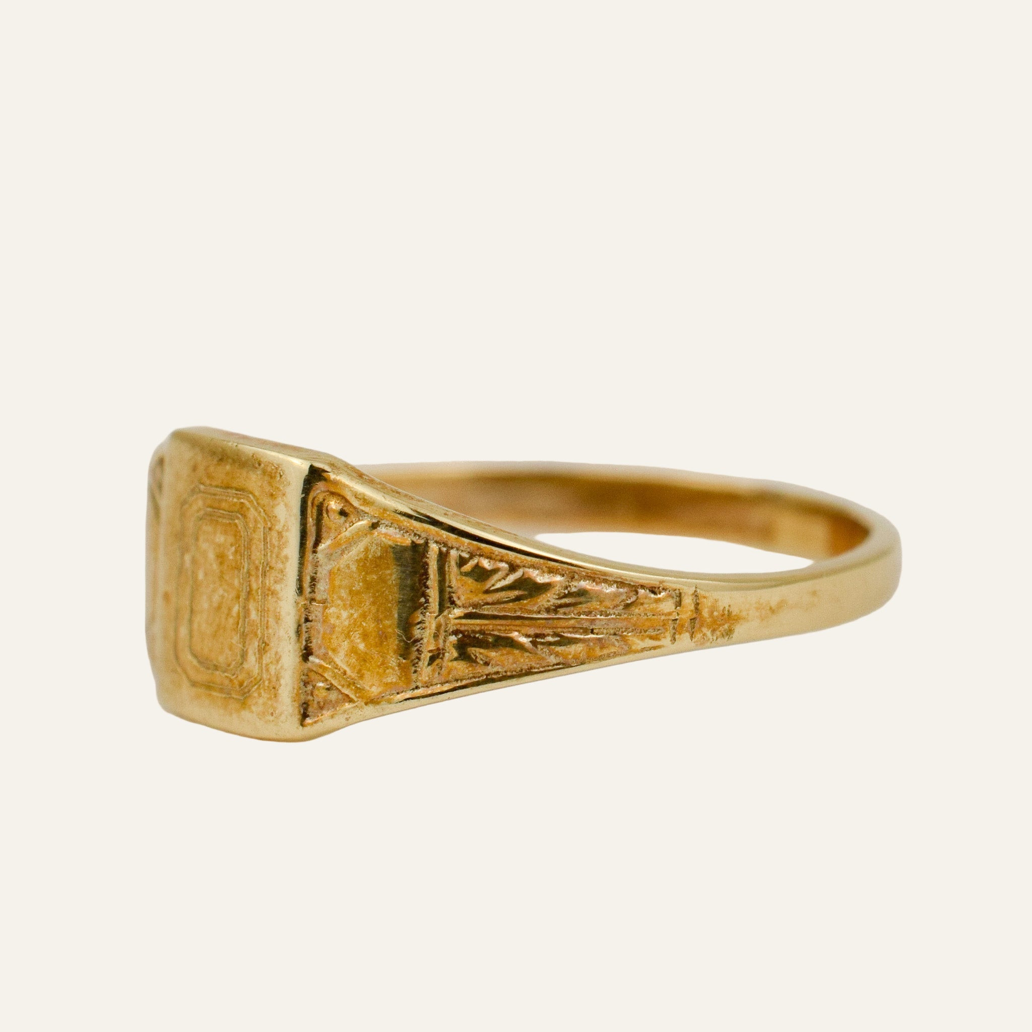 'O' Signet Ring