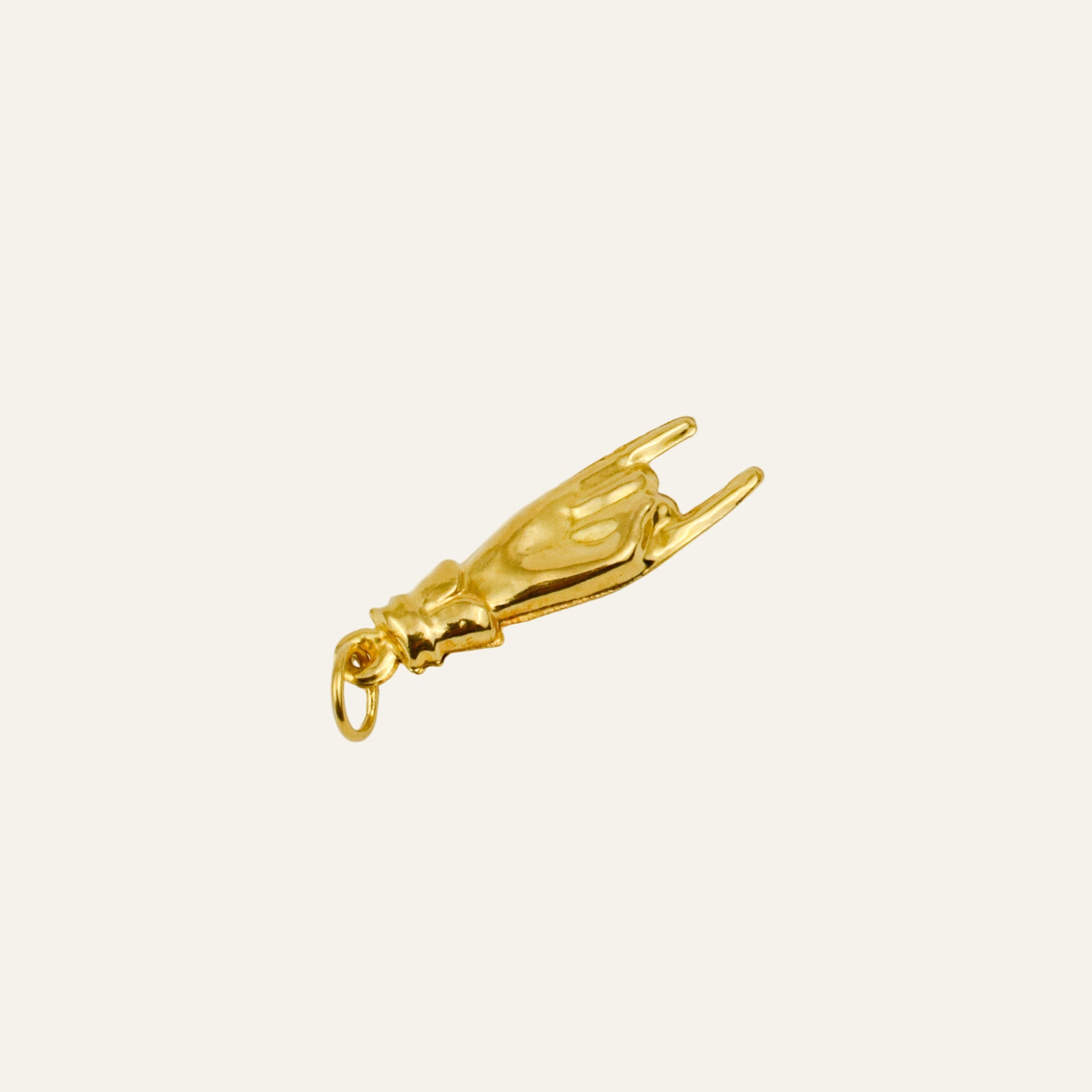 Mano Cornuto Pendant