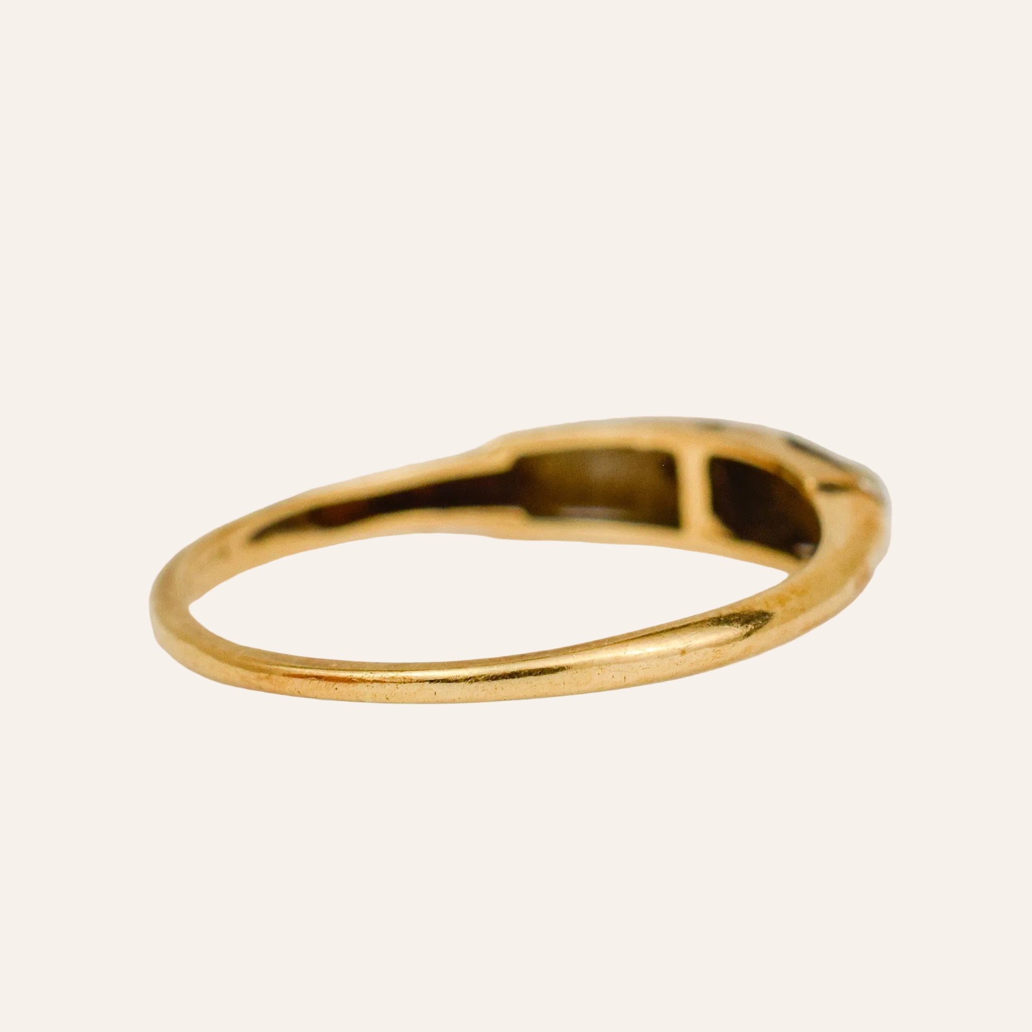 Vintage Diamond Scroll Band