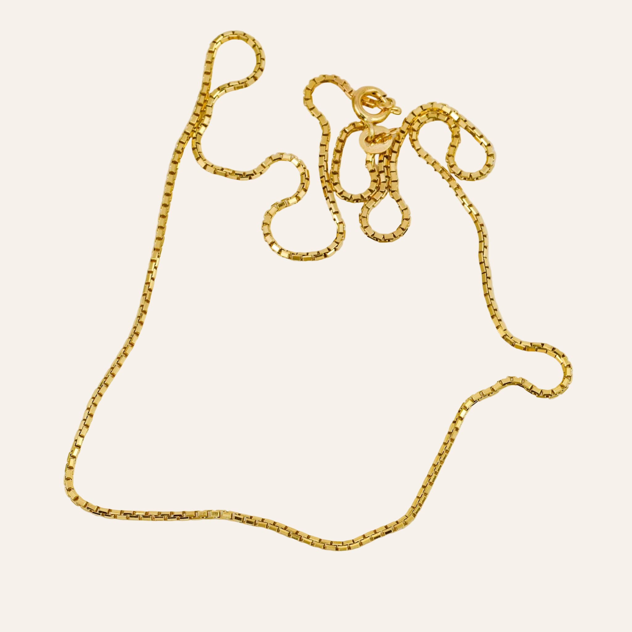 18" Rounded Box Chain Necklace