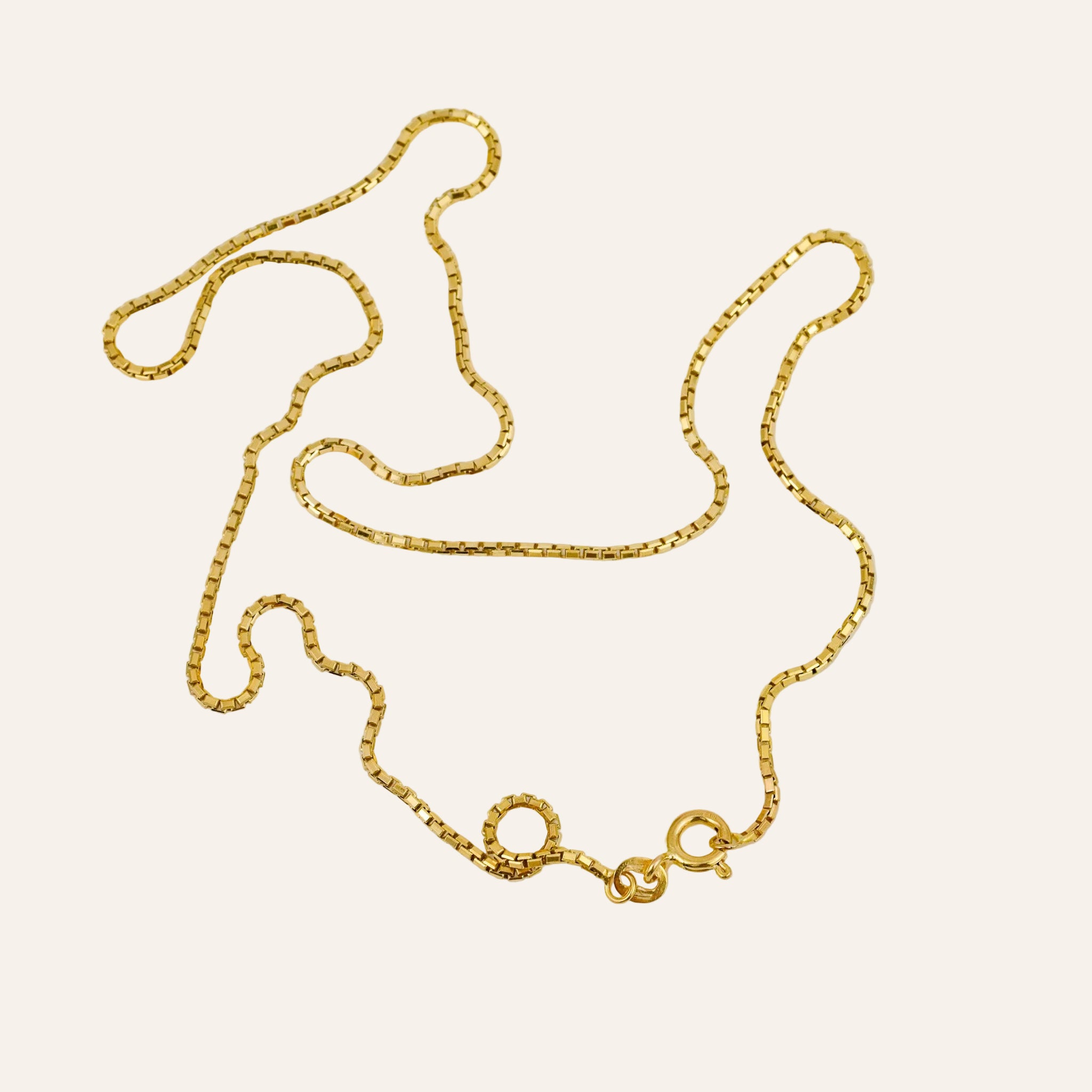 18" Rounded Box Chain Necklace
