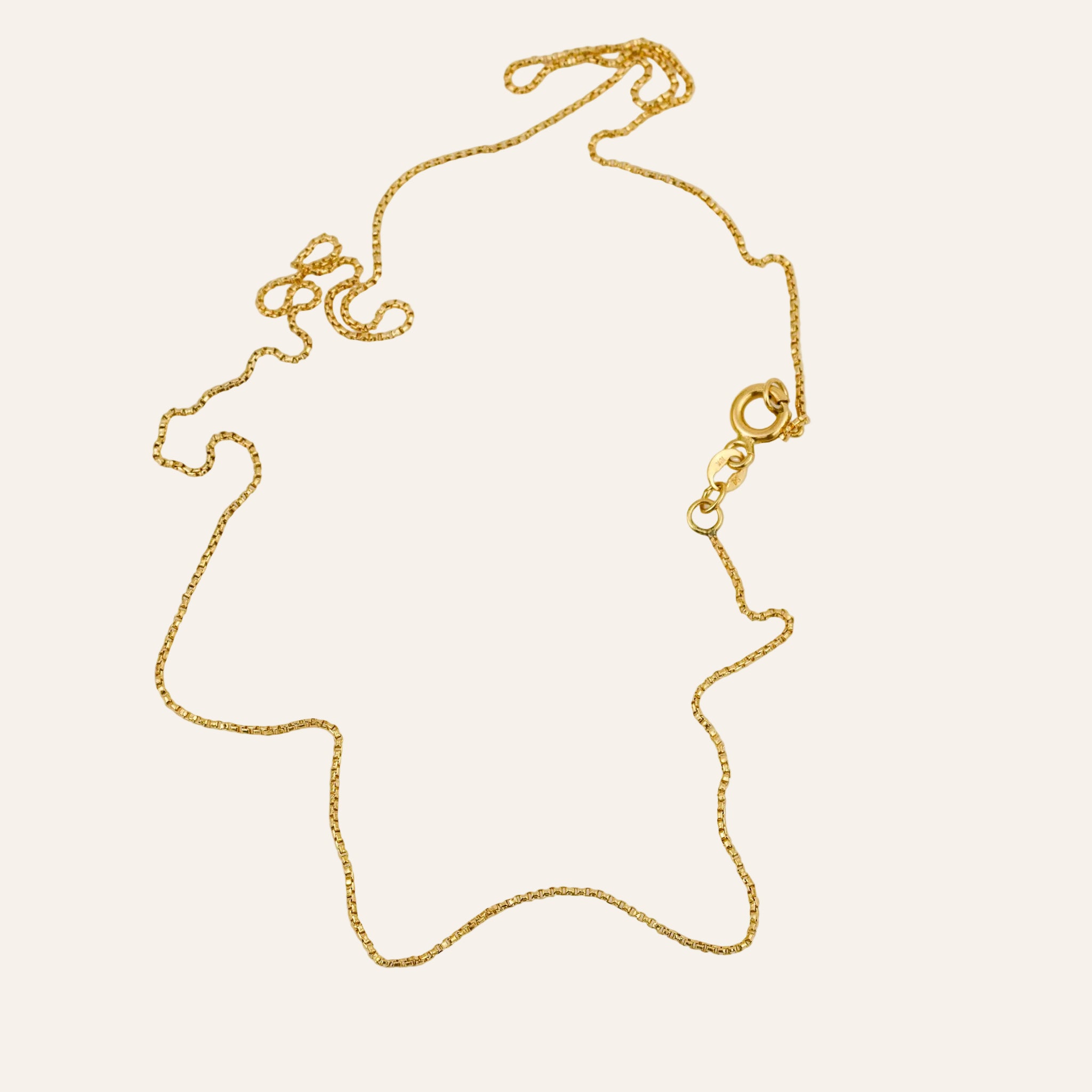 18.5" Dainty Box Chain