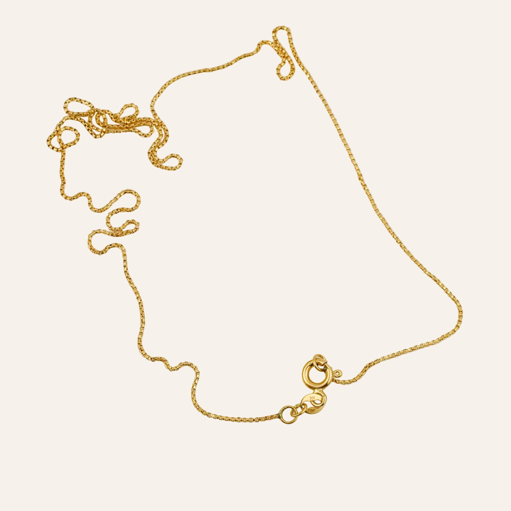 18.5" Dainty Box Chain
