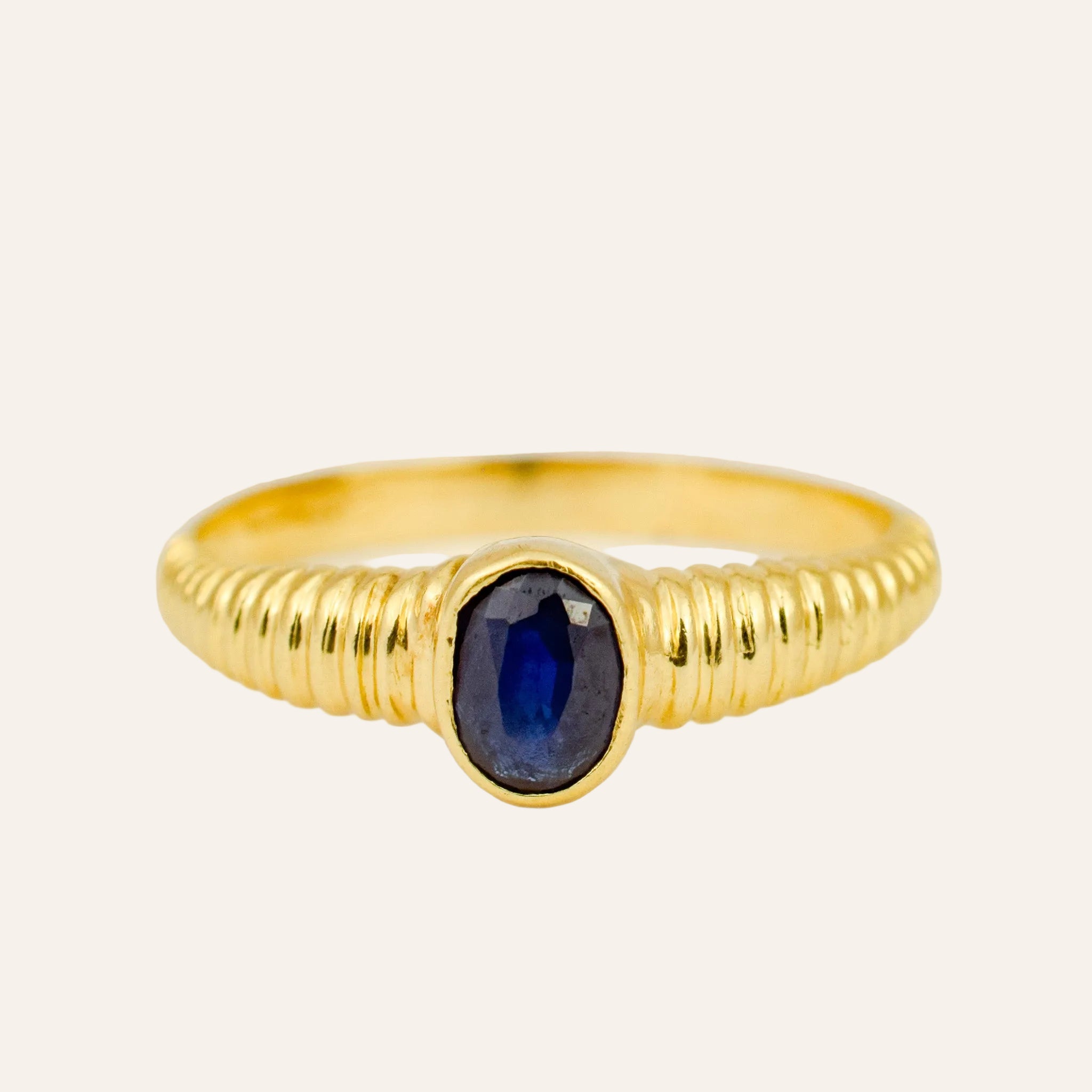 Ribbed Sapphire Ring