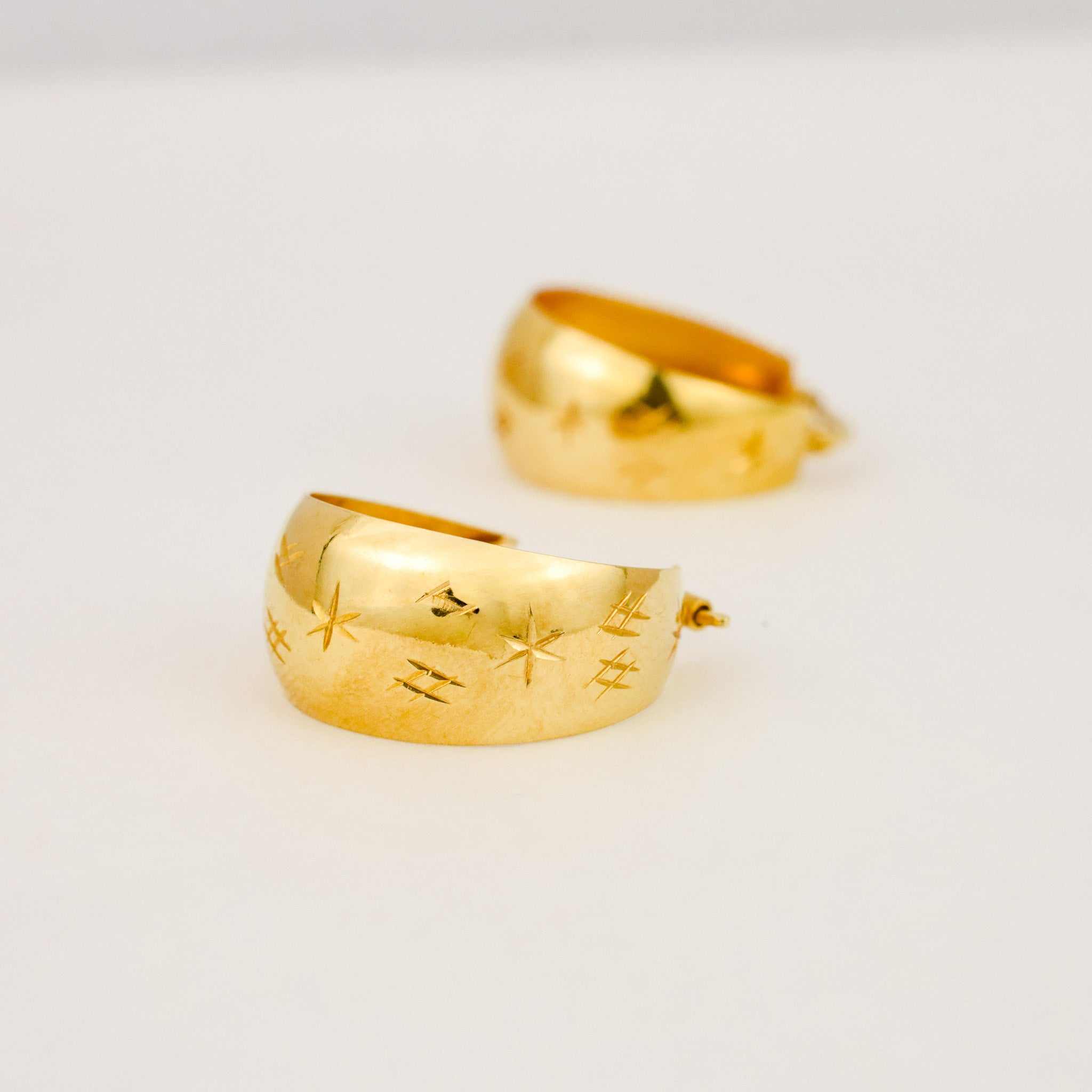 19.3mm Star-Etched Hoops