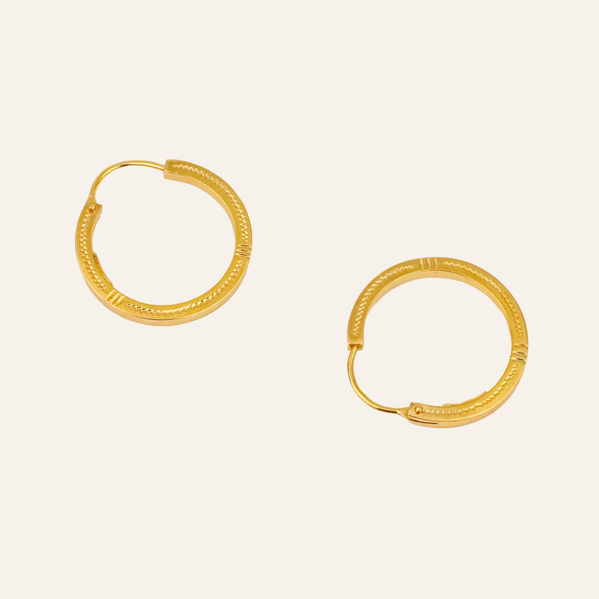 22.4mm Etched Hoops