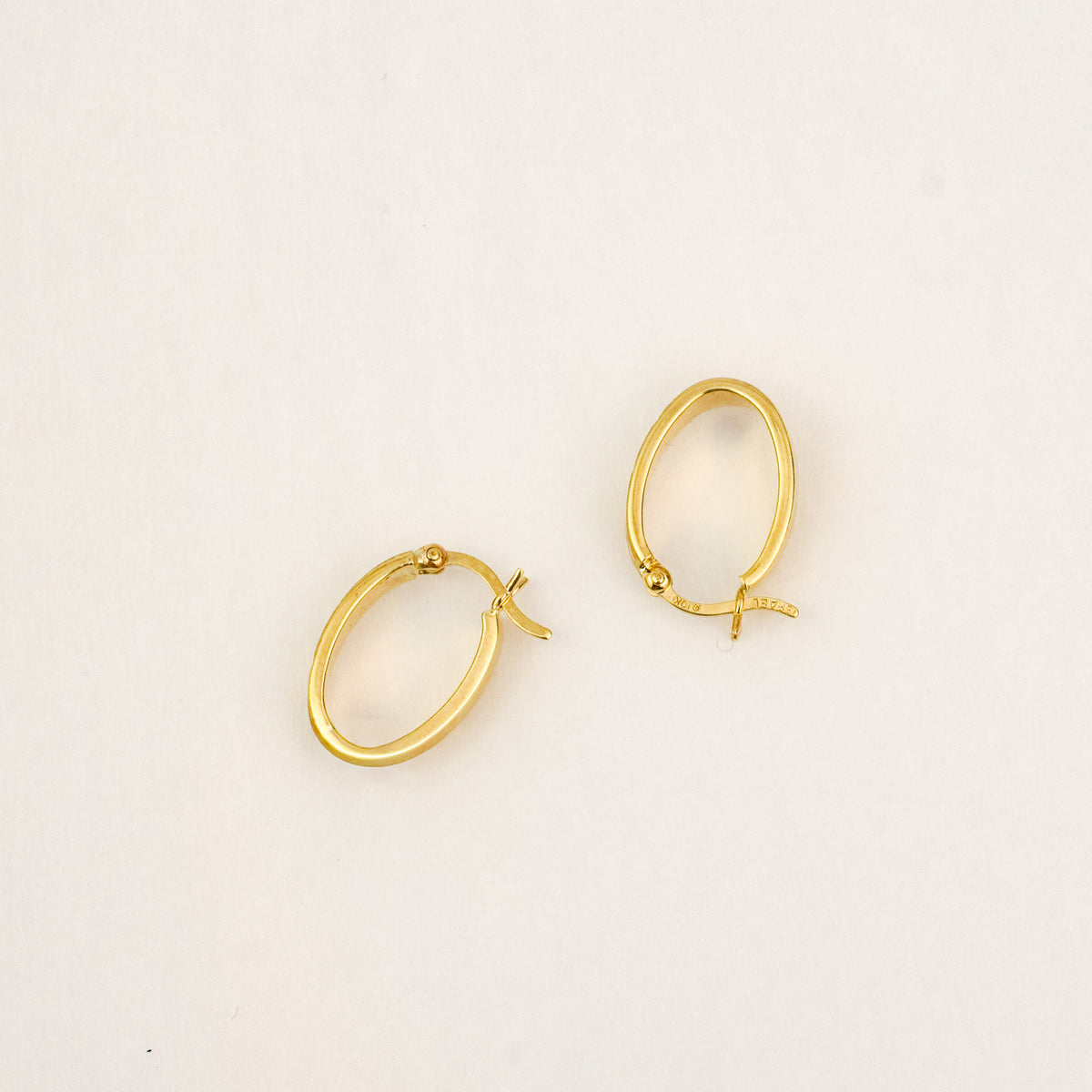 Diamond Cut Leaf 17.8mm Hoops