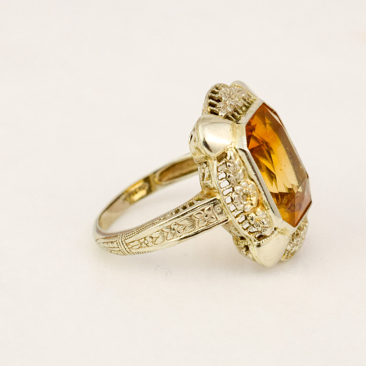 White Gold Citrine Ring
