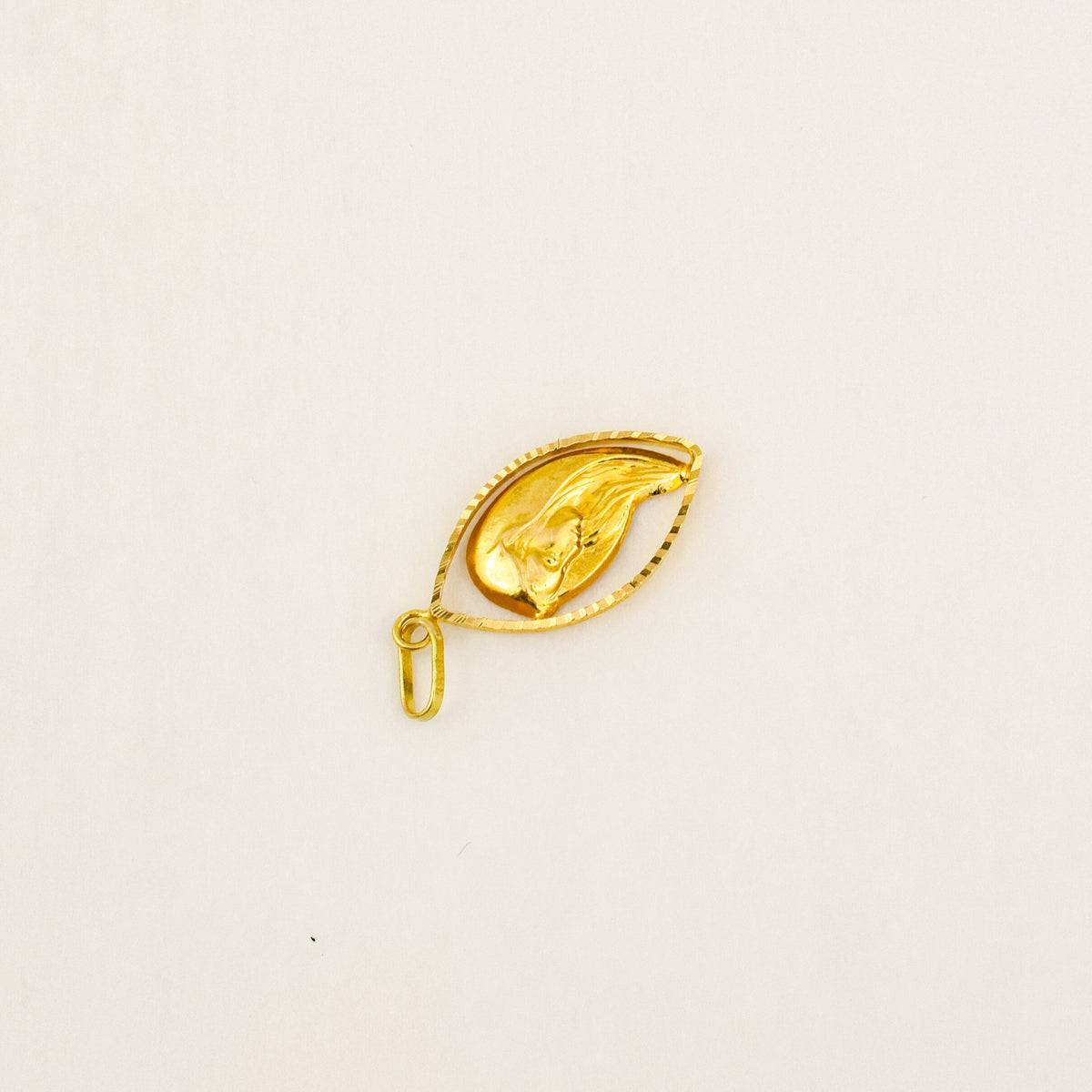Madonna Pendant